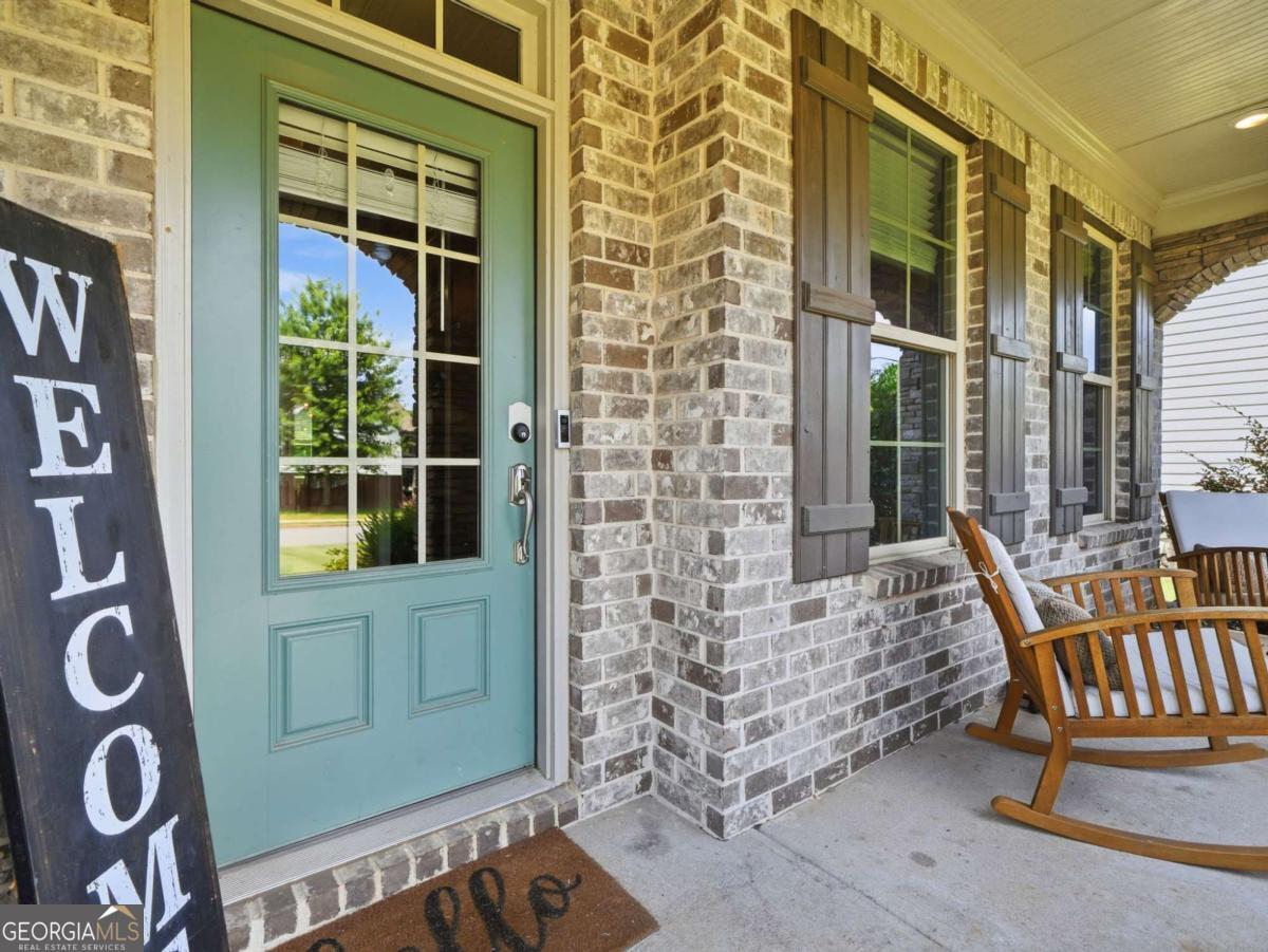542 Flyingbolt Run Property Photo 2