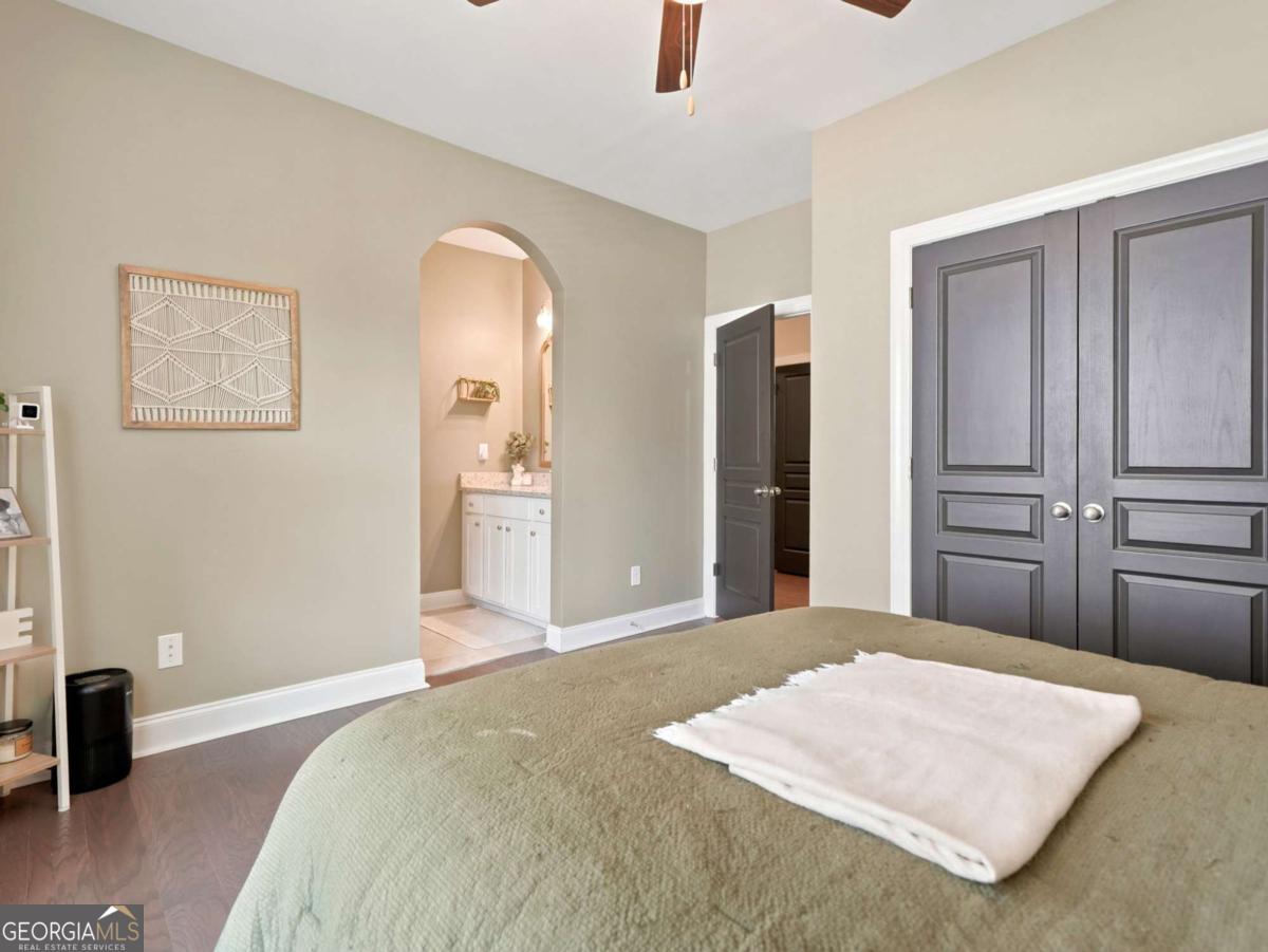 542 Flyingbolt Run Property Photo 33