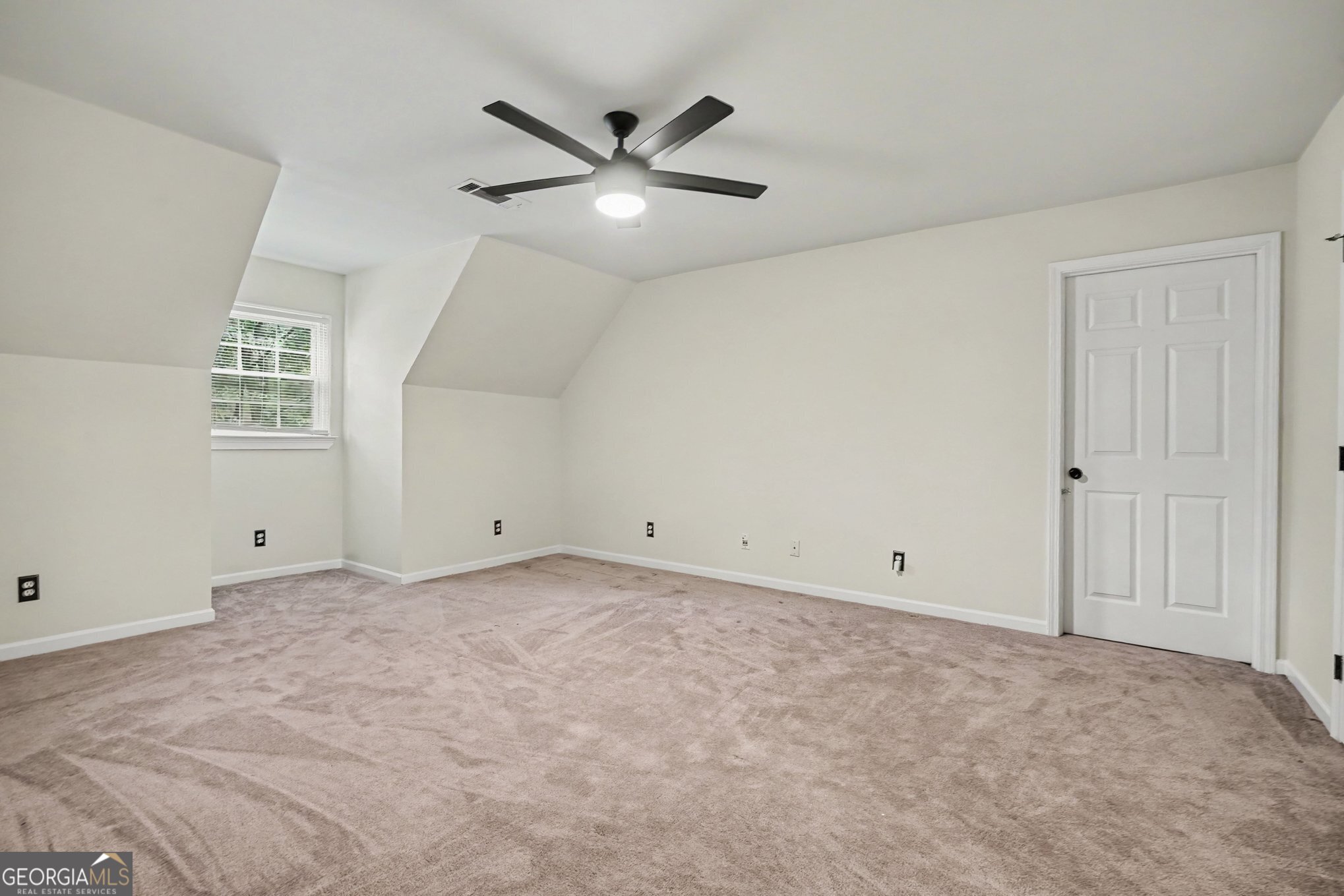 3597 Smithtown Road Property Photo 9