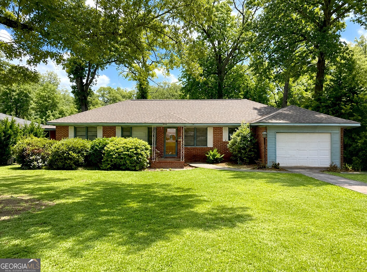 230 Briarcliff Road Property Photo 1