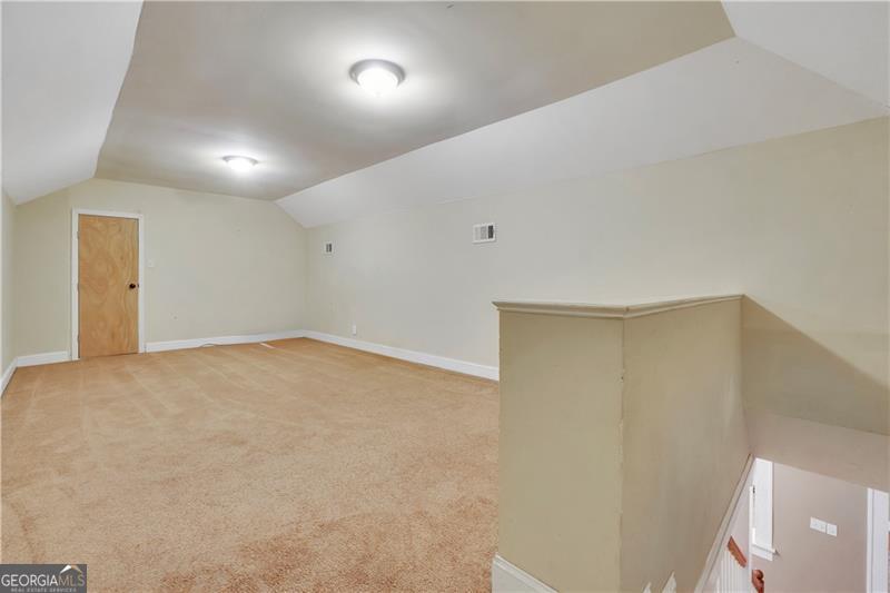 3175 Ingleside Avenue Property Photo 22