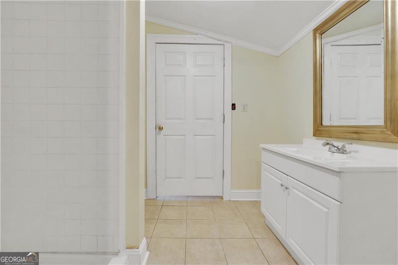 3175 Ingleside Avenue Property Photo 24