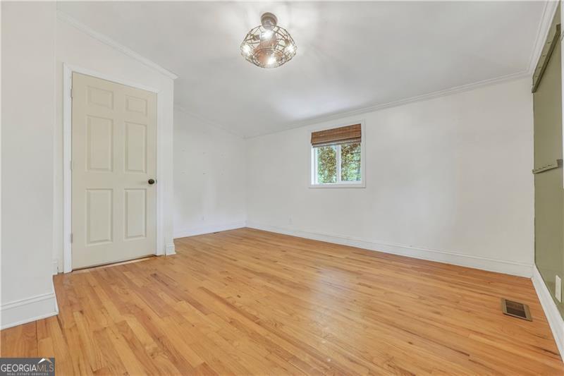 3175 Ingleside Avenue Property Photo 27