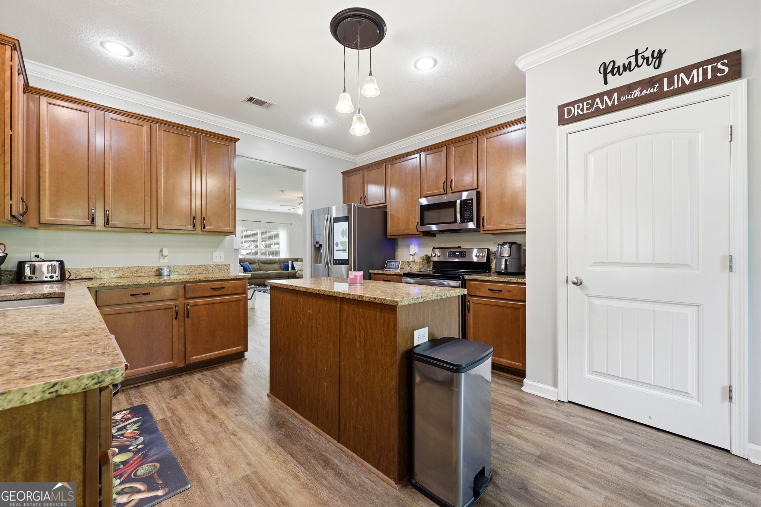 108 Brooklet Circle Property Photo 24