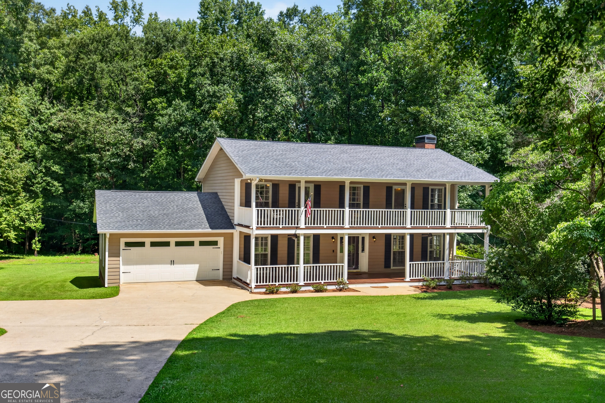 552 Newton Road Property Photo 1
