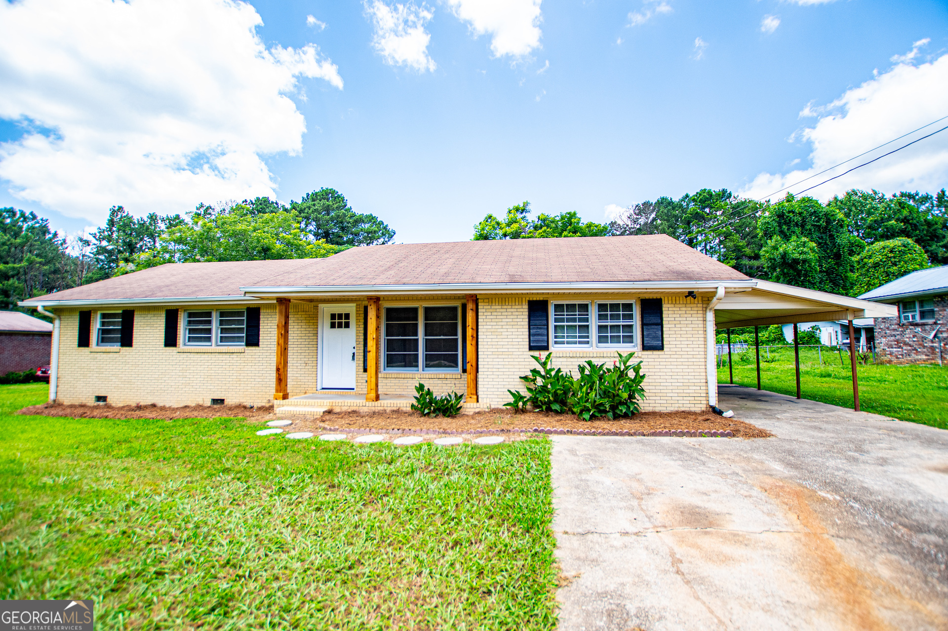615 Old Camp Church Road Property Photo 4