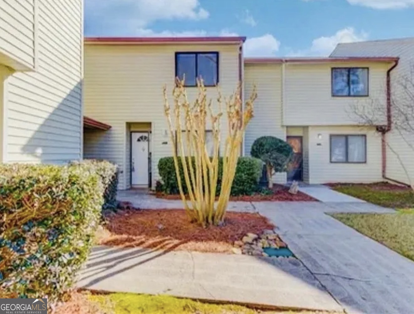1144 Country Court Property Photo 1
