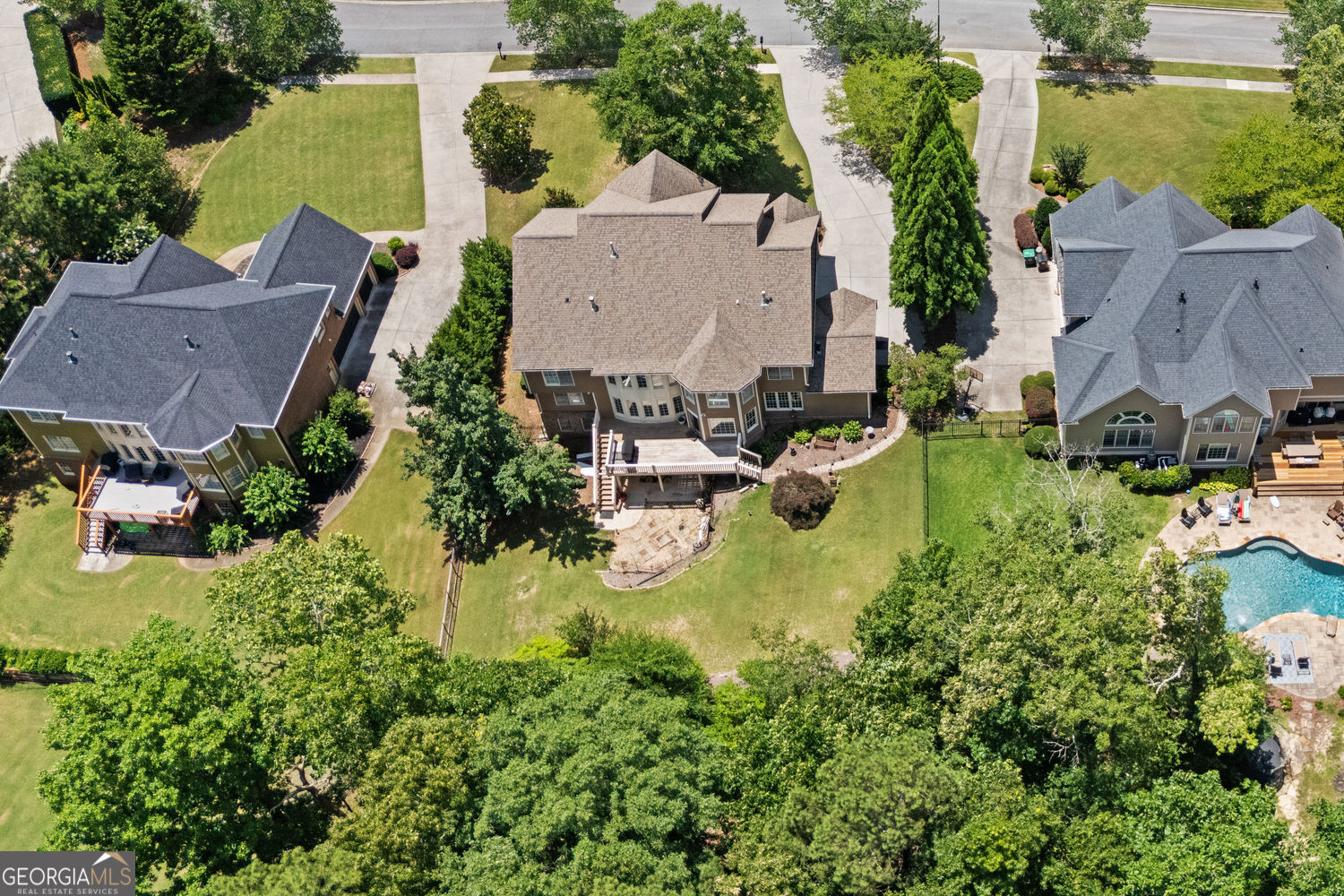 128 Westbrook Drive Property Photo 4