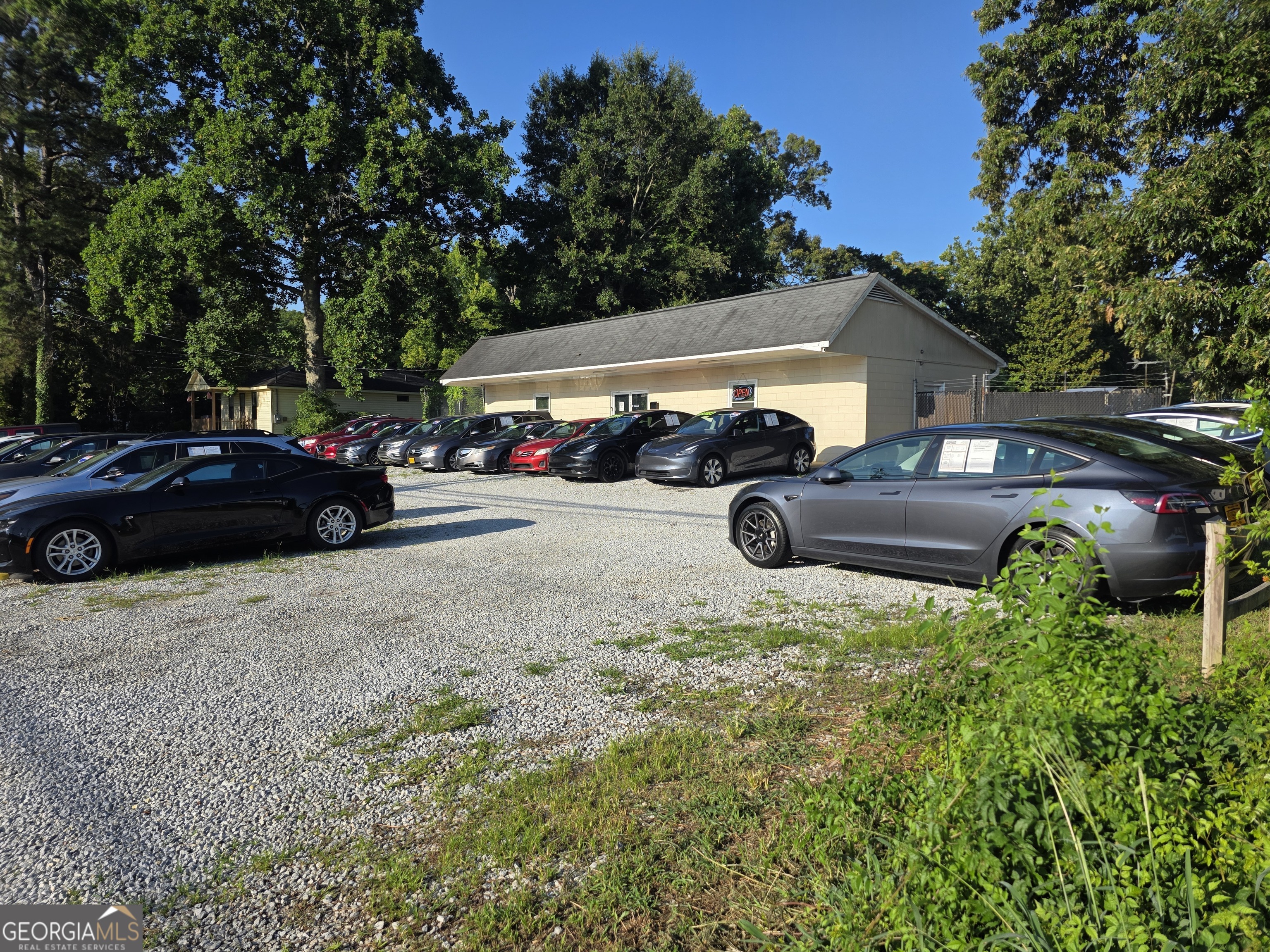 6655 S Sweetwater Road Property Photo 1