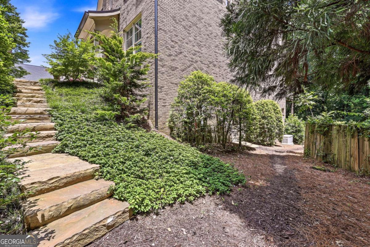 860 Candler Street # 9 Property Photo 12