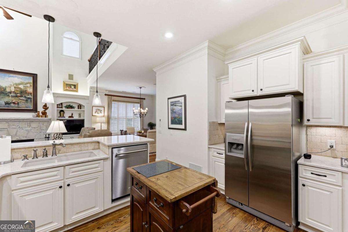 860 Candler Street # 9 Property Photo 33