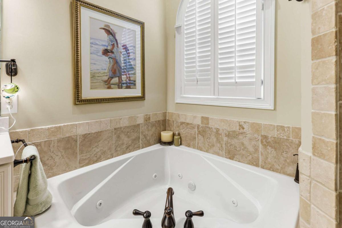 860 Candler Street # 9 Property Photo 37