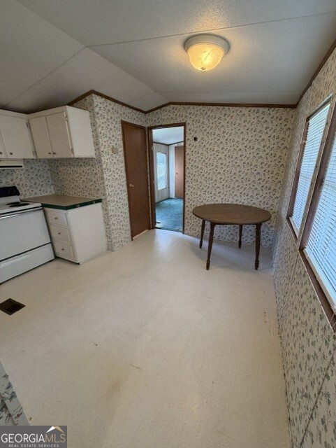 214 Forest Avenue Property Photo 11