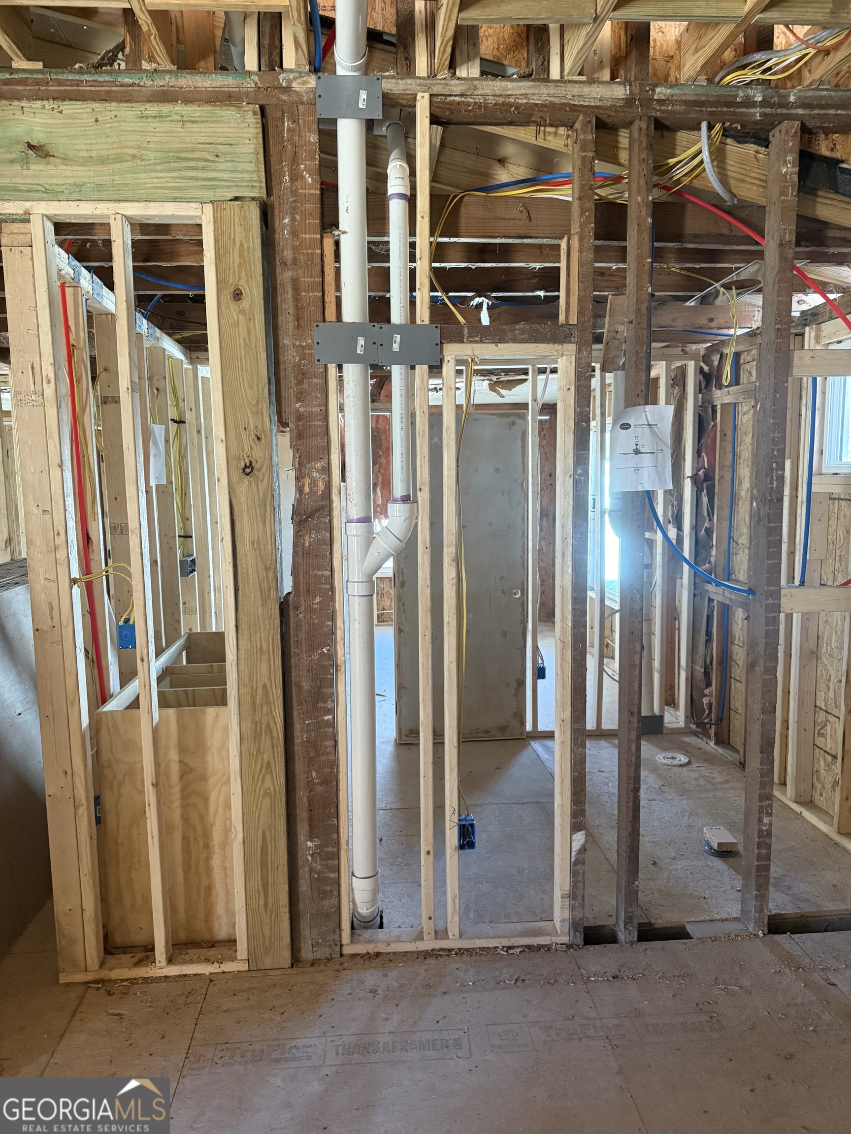 466 West Avenue Property Photo 8