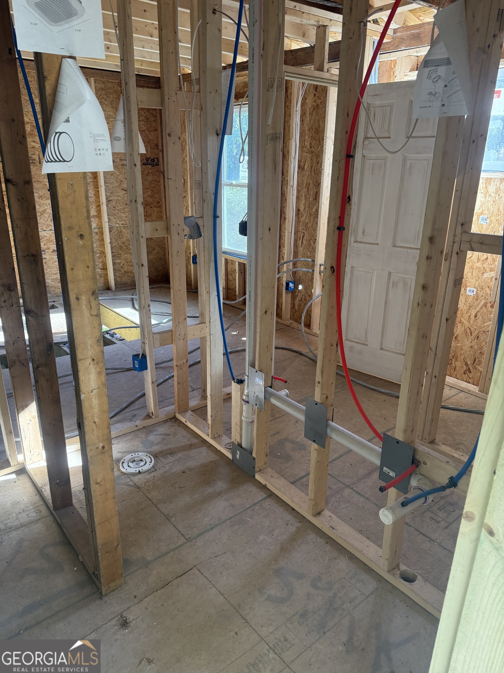 466 West Avenue Property Photo 11