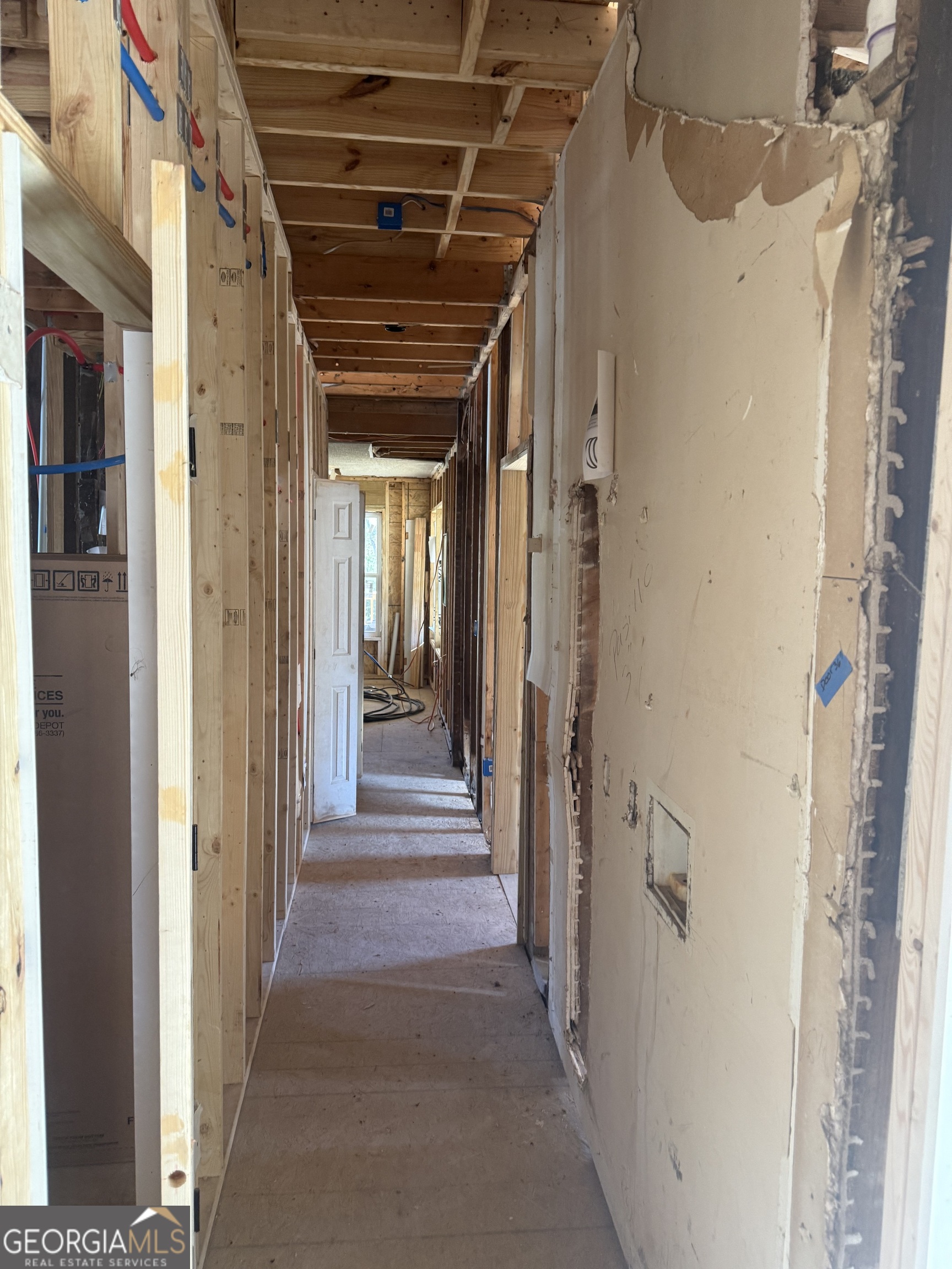 466 West Avenue Property Photo 12