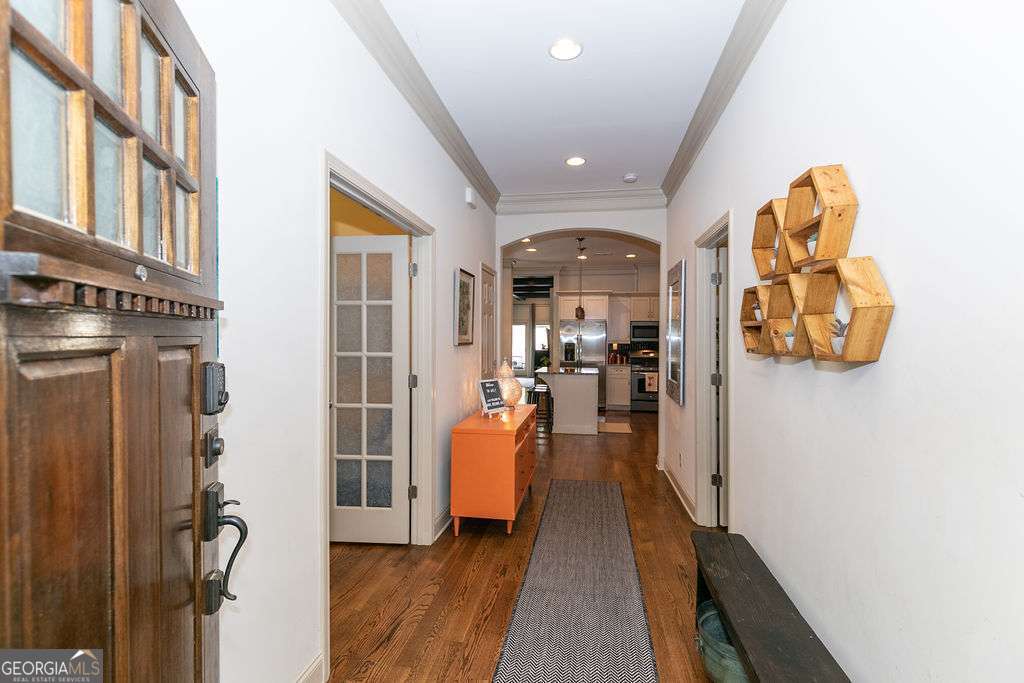 1084 Sanders Avenue SE # B Property Photo 1