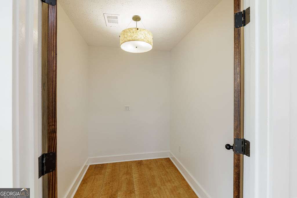 1412 Old Bishop Road Property Photo 16