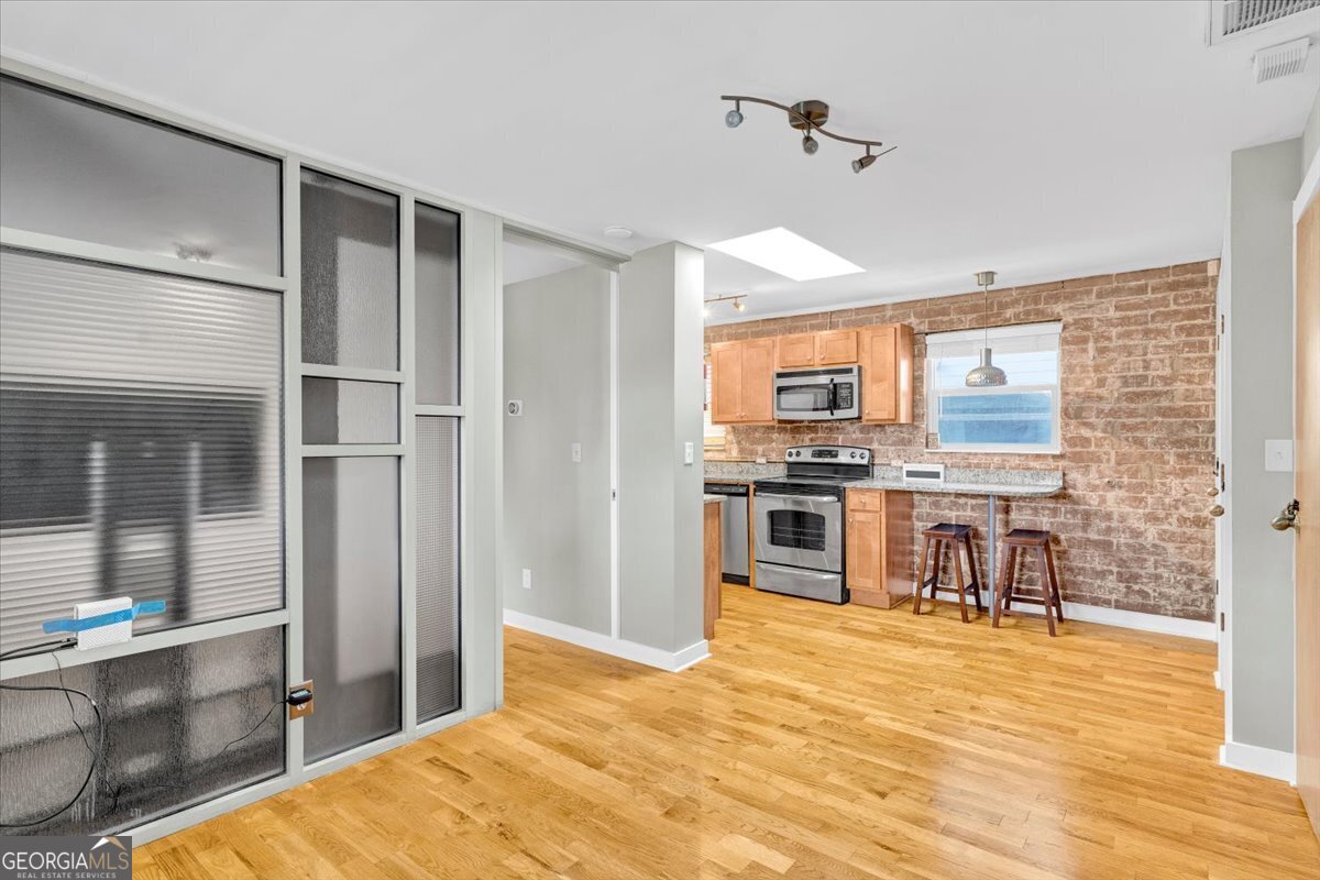 562 Formwalt Street SW # 4 Property Photo 1