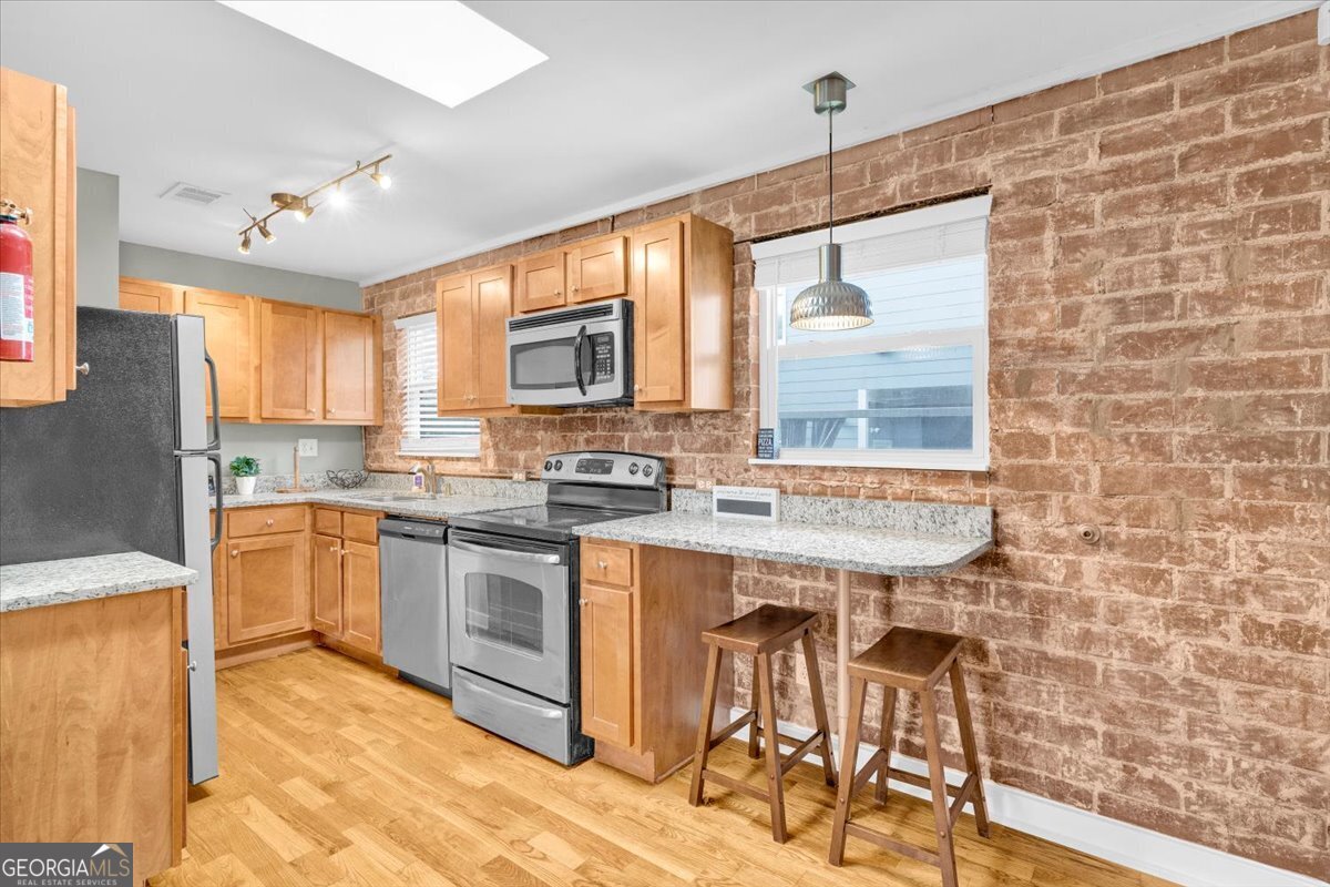 562 Formwalt Street Sw # 4 Property Photo 4