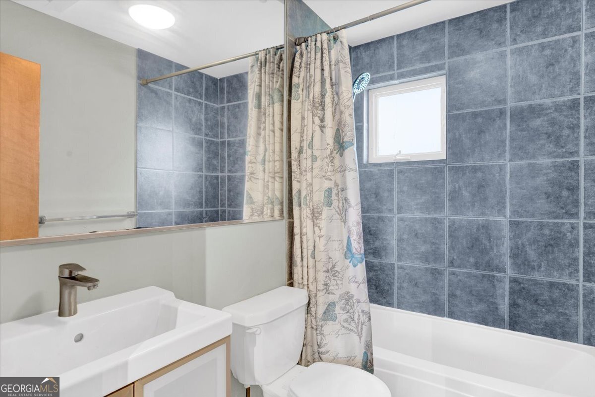 562 Formwalt Street Sw # 4 Property Photo 11