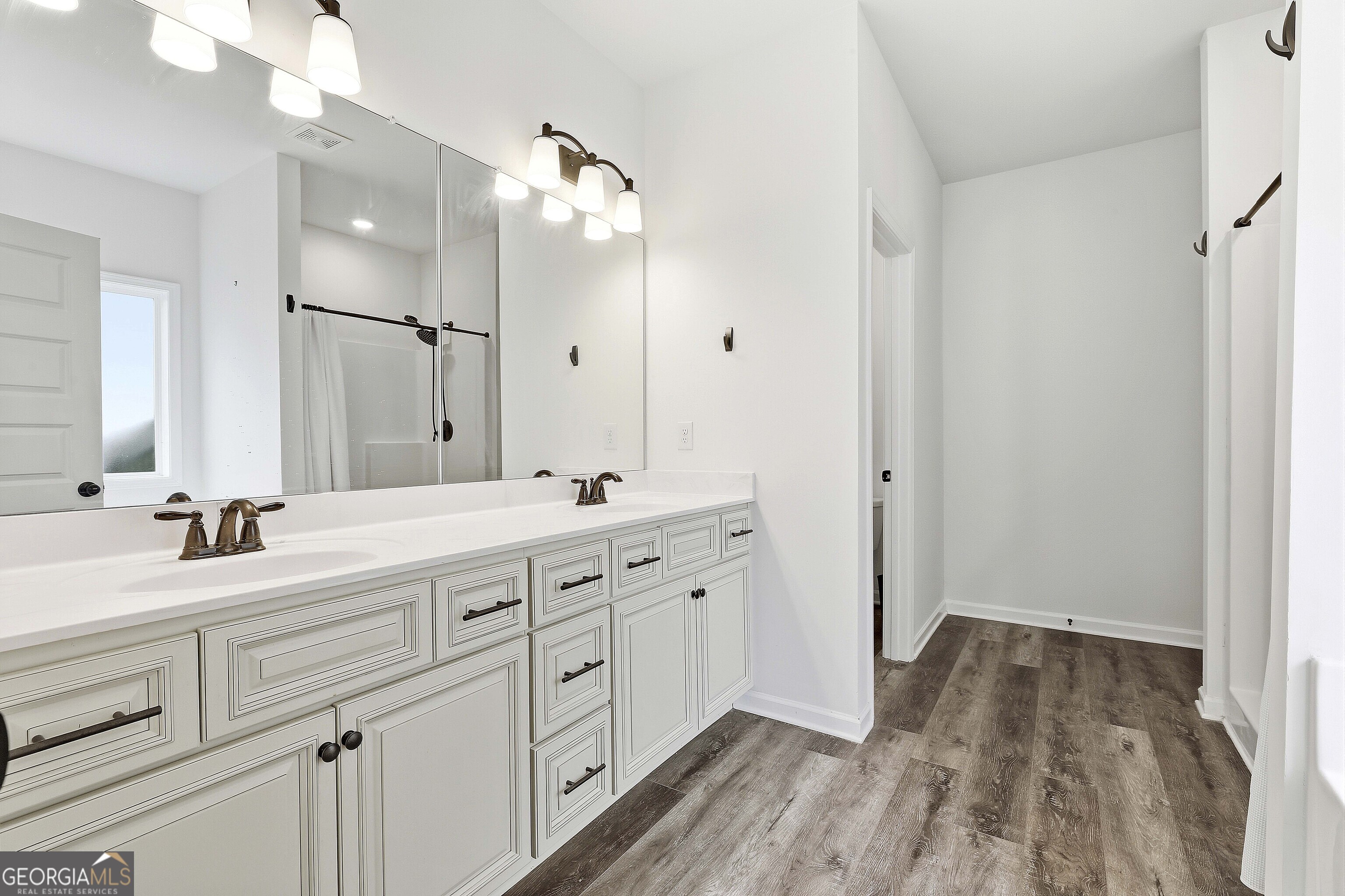 245 Southridge Property Photo 22