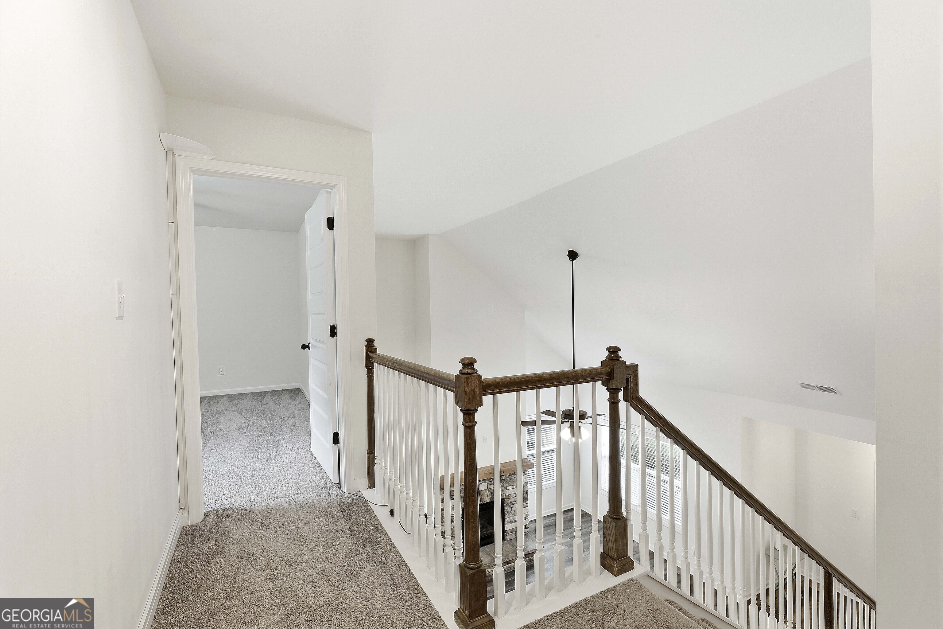 245 Southridge Property Photo 27