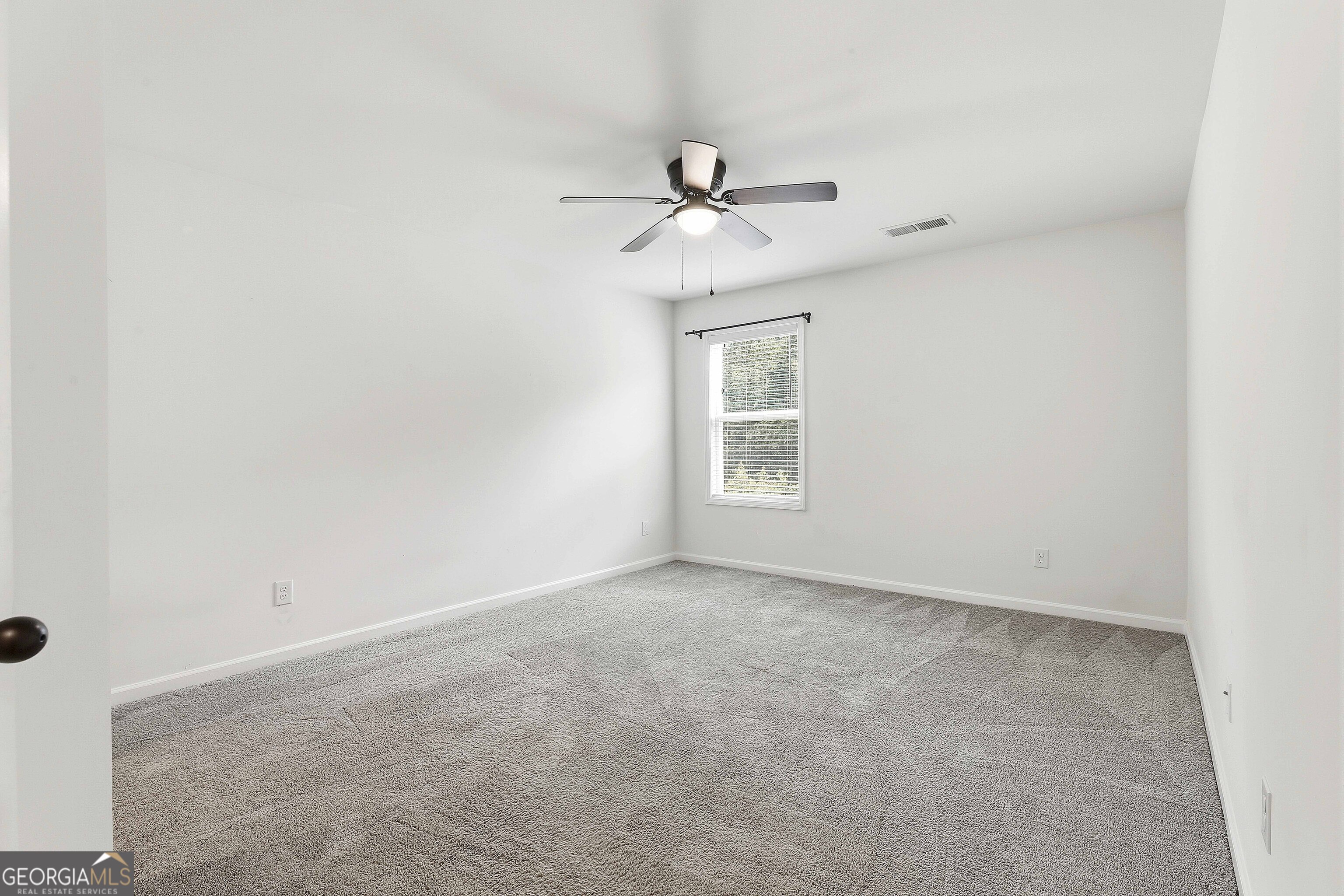 245 Southridge Property Photo 35