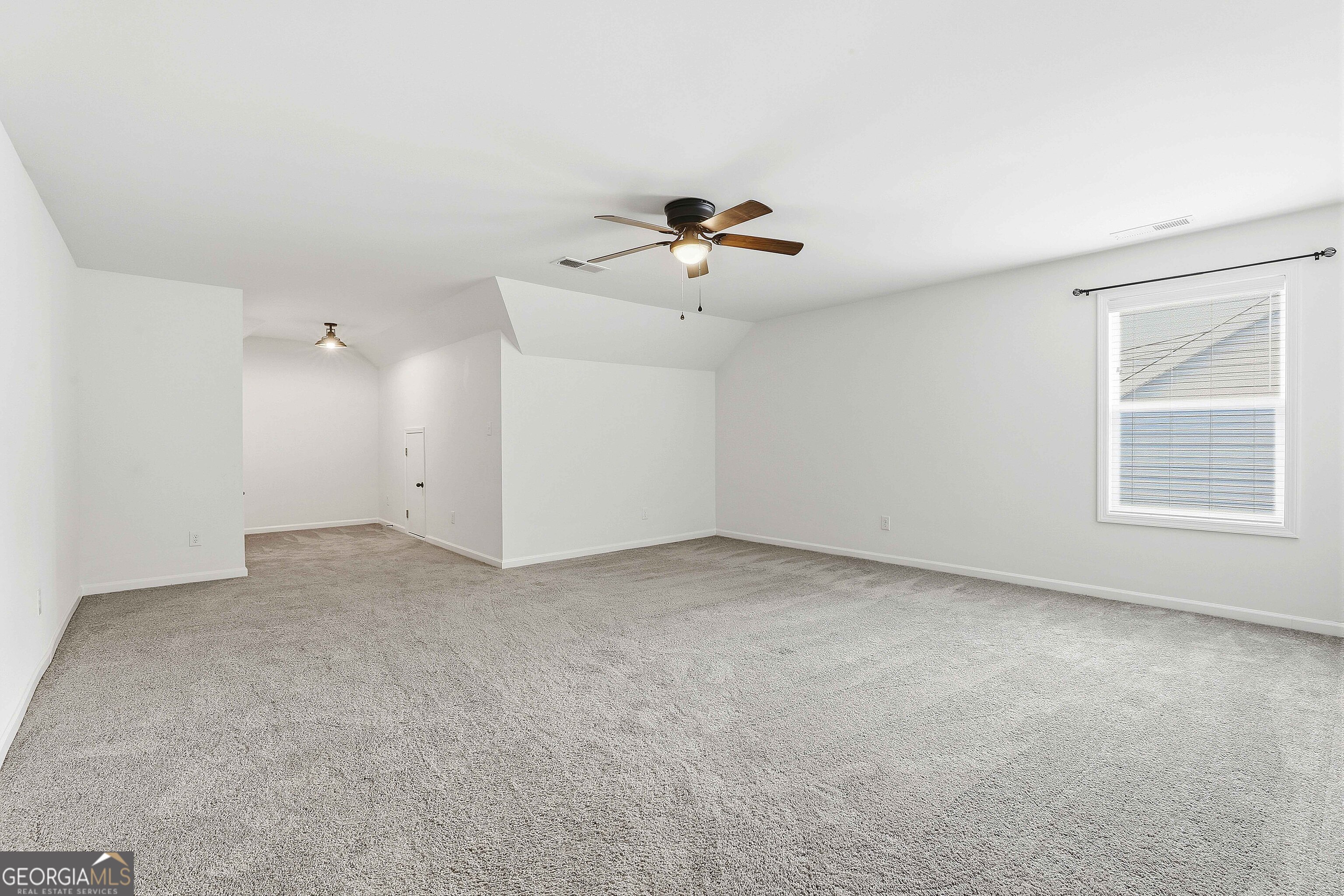 245 Southridge Property Photo 37