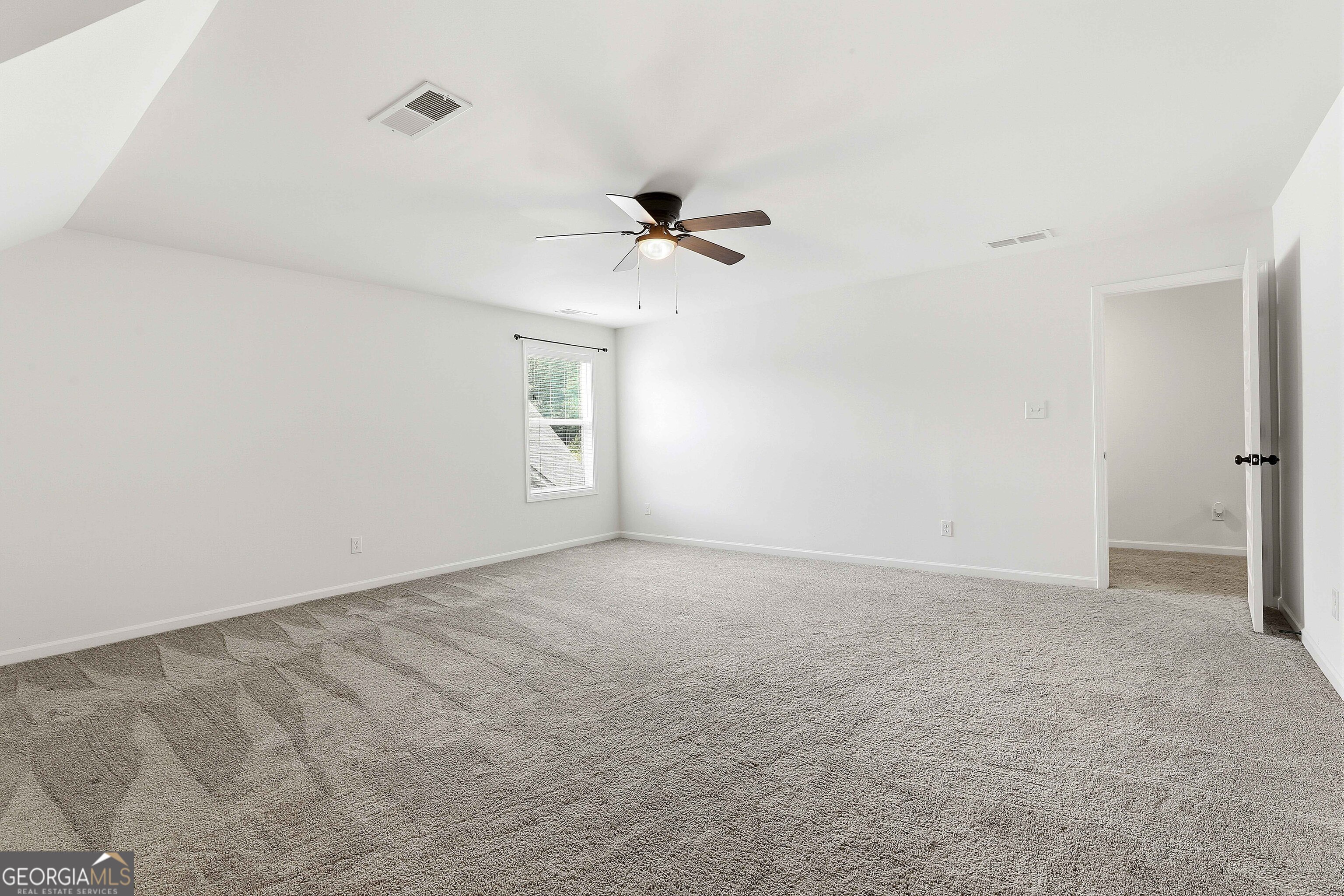 245 Southridge Property Photo 38