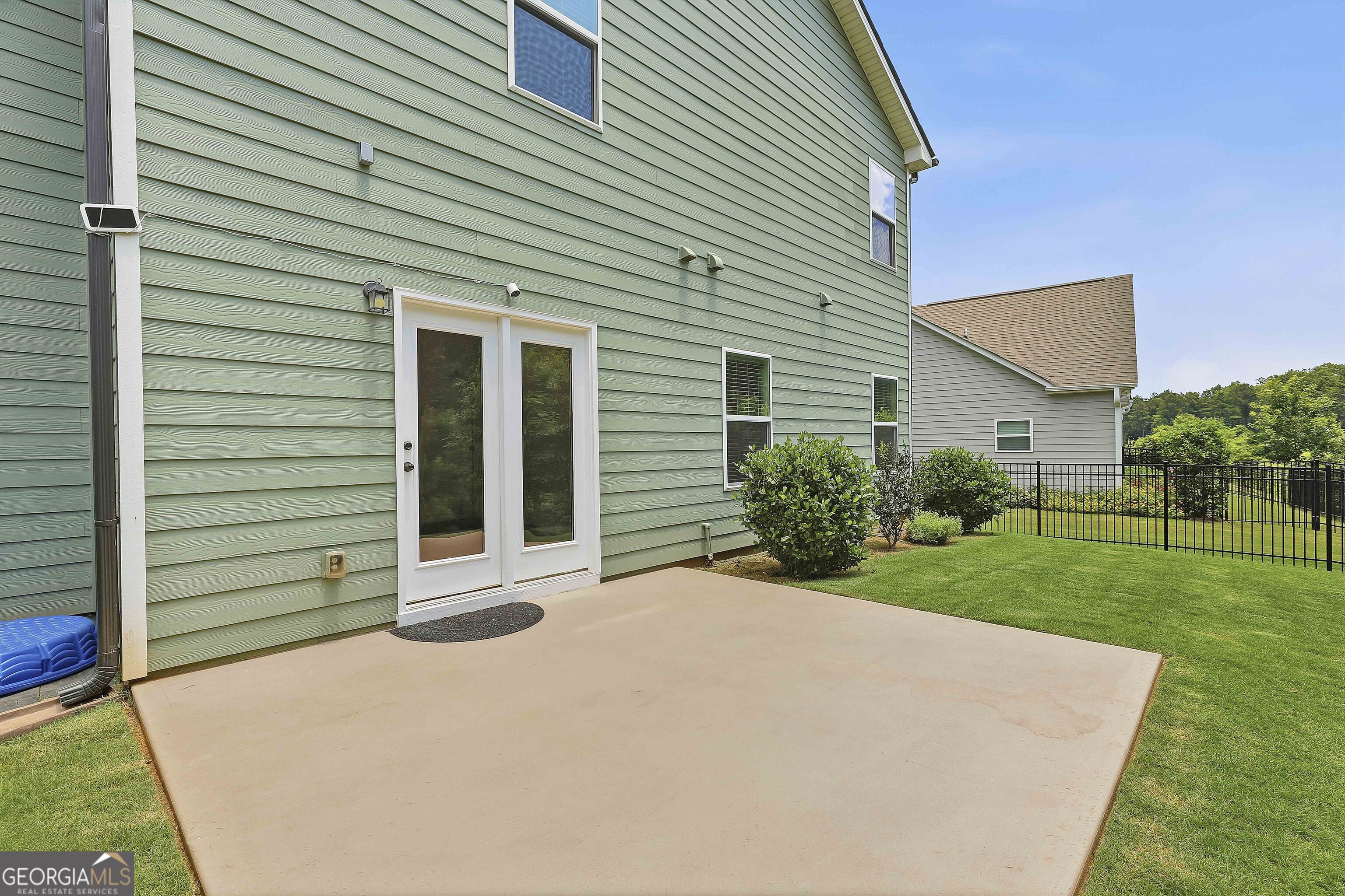 245 Southridge Property Photo 40