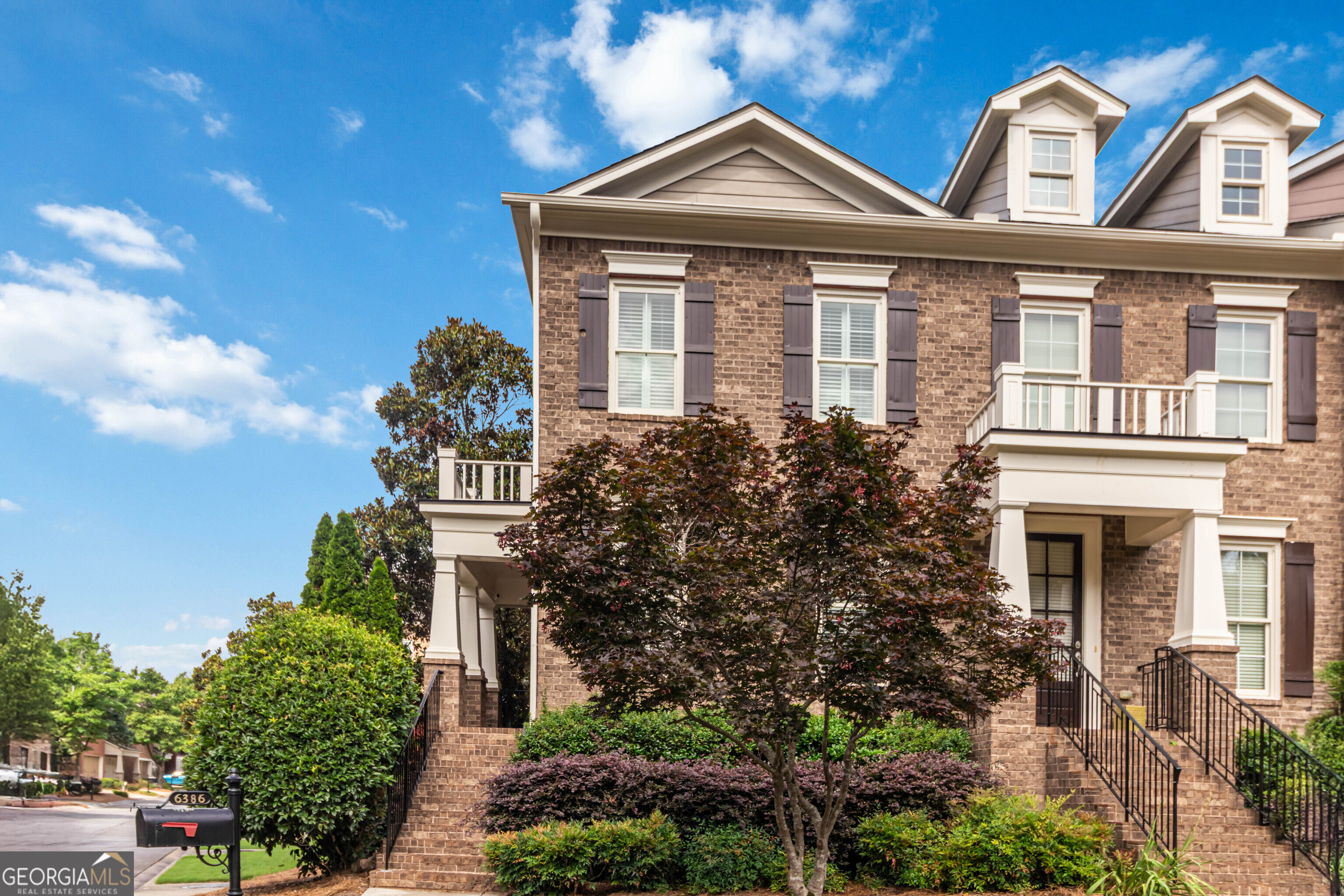 6386 Queens Court Trace Property Photo 1