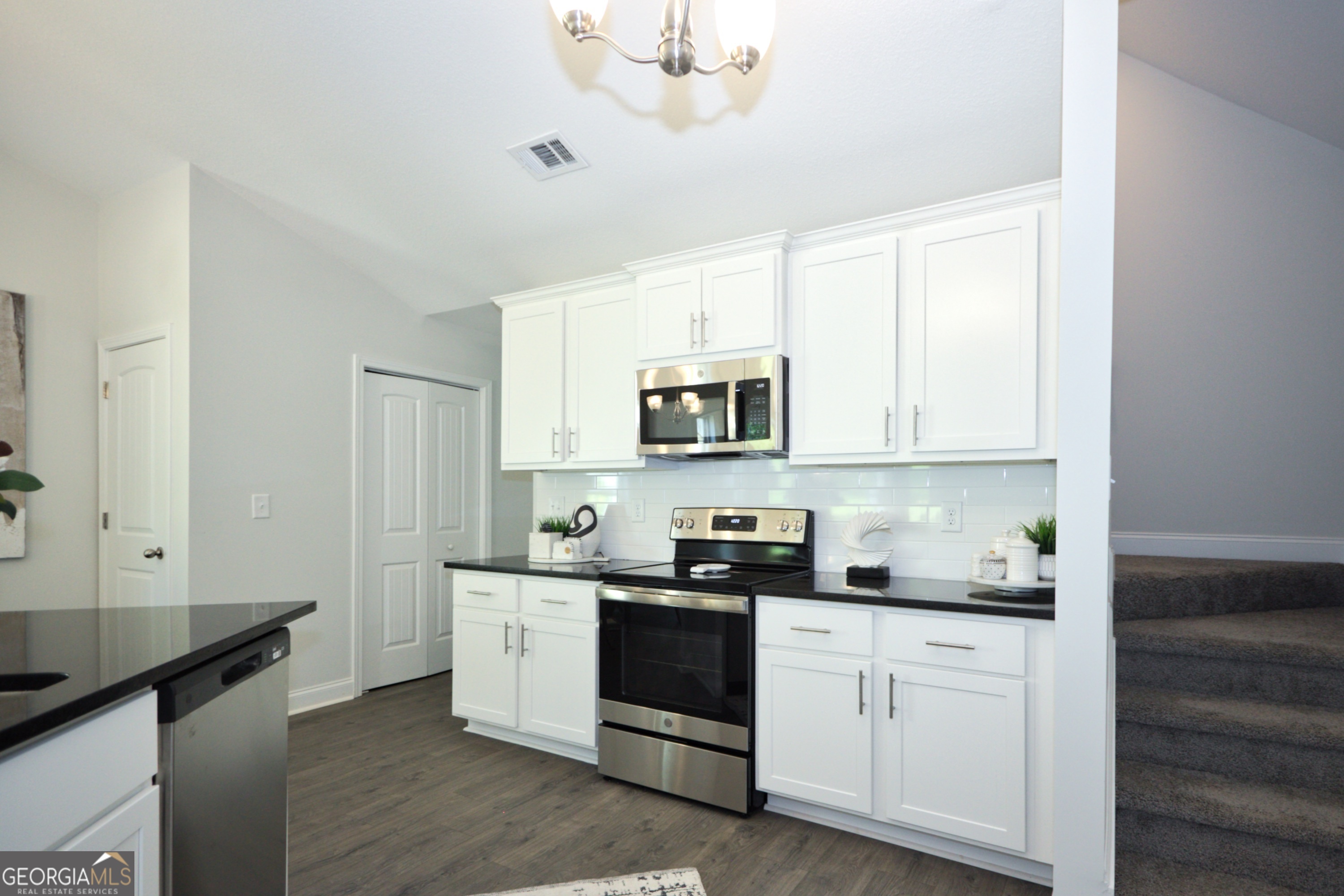 40 Eryn Terrace Property Photo 15