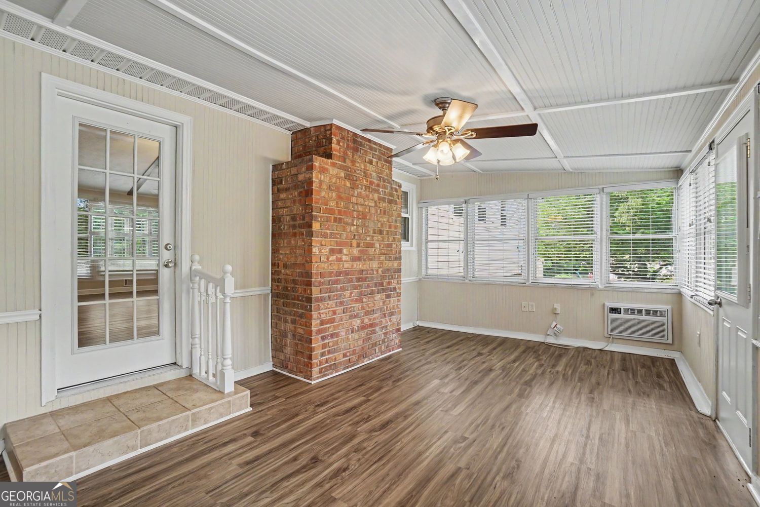 1272 Oakwoods Drive Property Photo 9