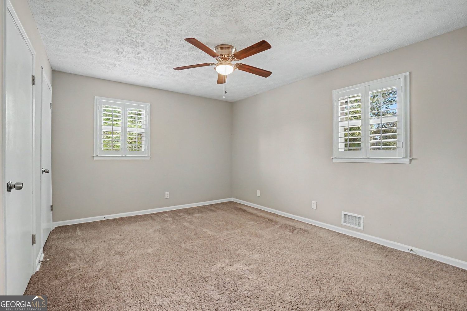 1272 Oakwoods Drive Property Photo 11