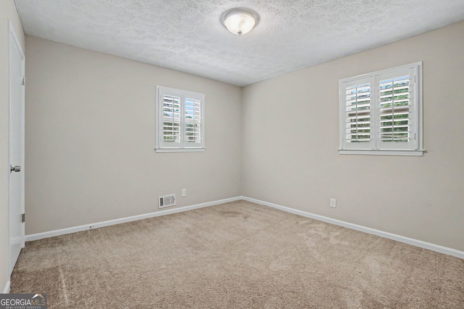 1272 Oakwoods Drive Property Photo 13