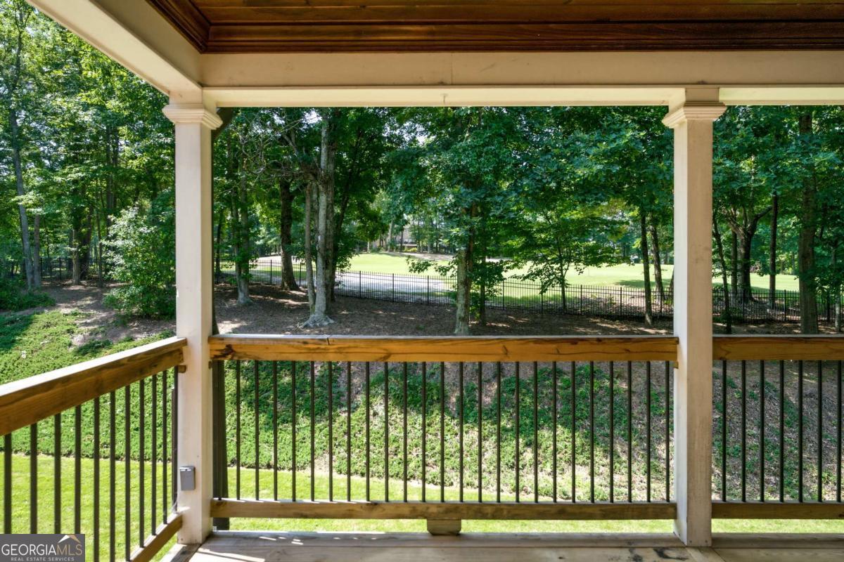 2115 Tee Drive Property Photo 19