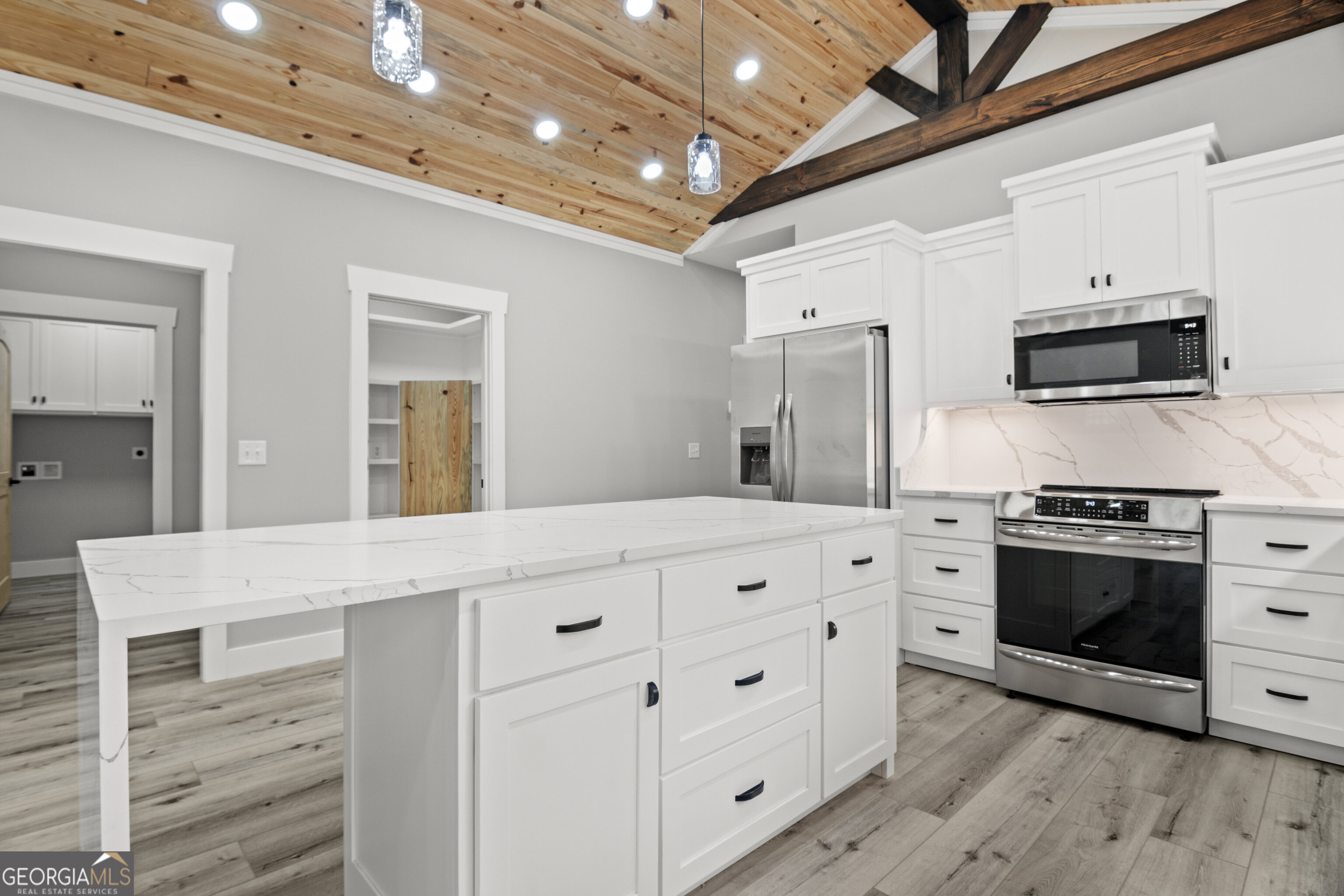 93 Riverside Drive Property Photo 12