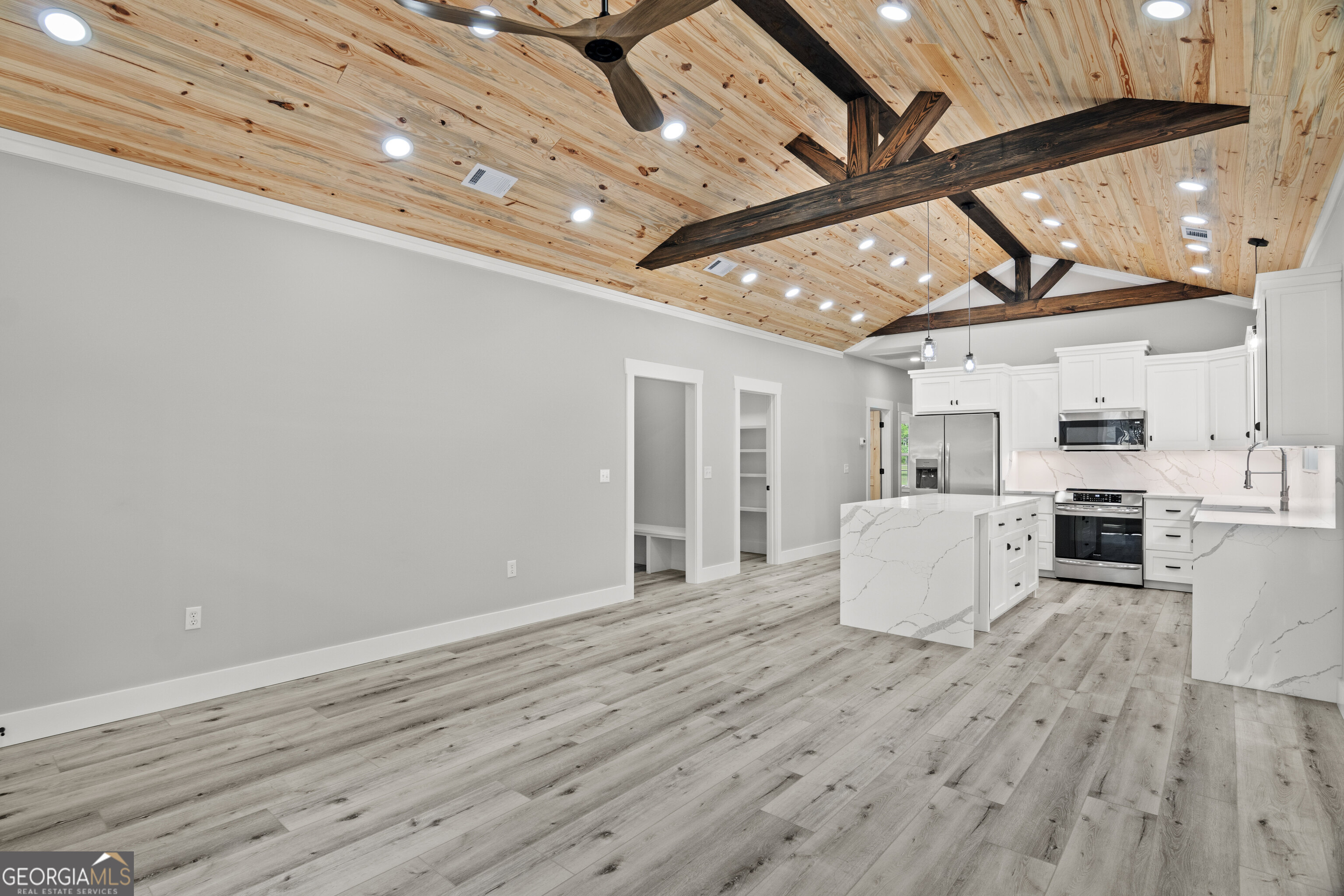 93 Riverside Drive Property Photo 16