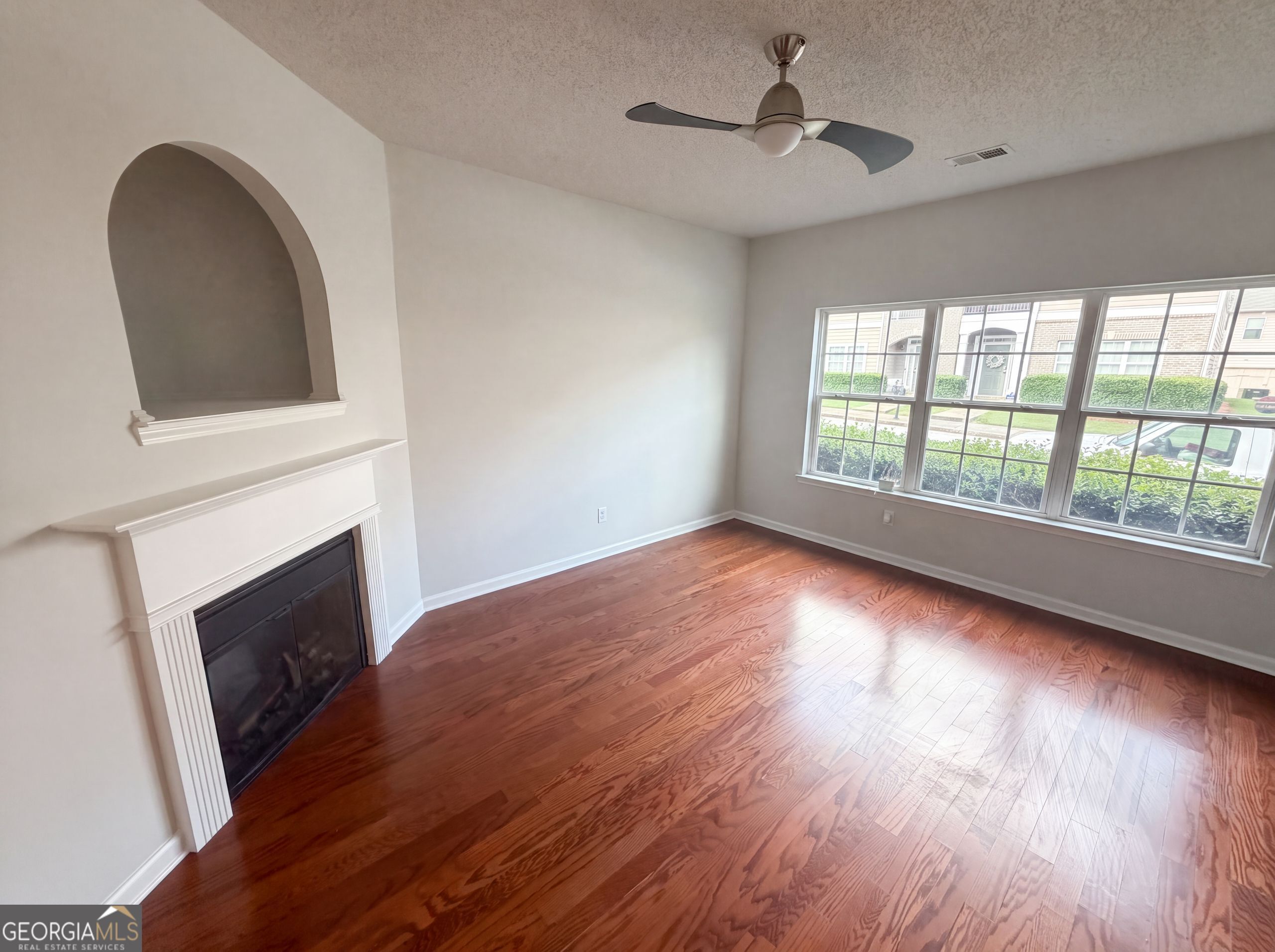7553 Rutgers Circle Property Photo 3