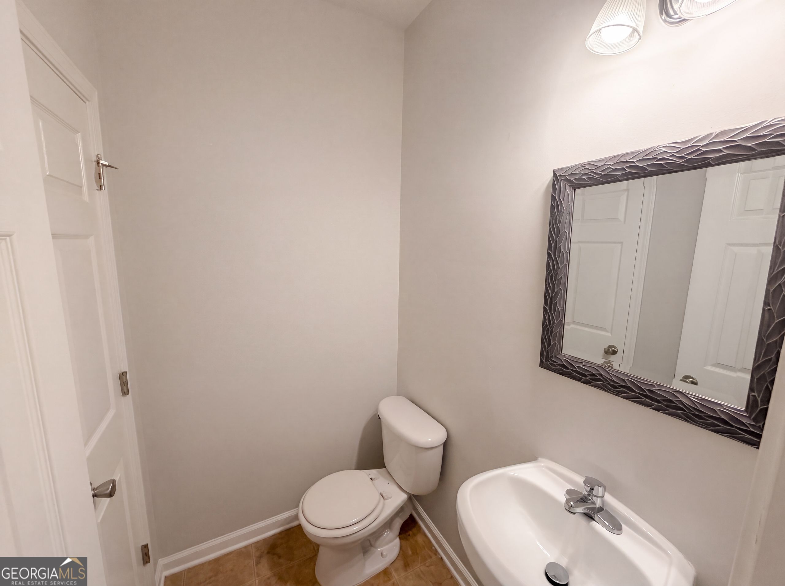 7553 Rutgers Circle Property Photo 14