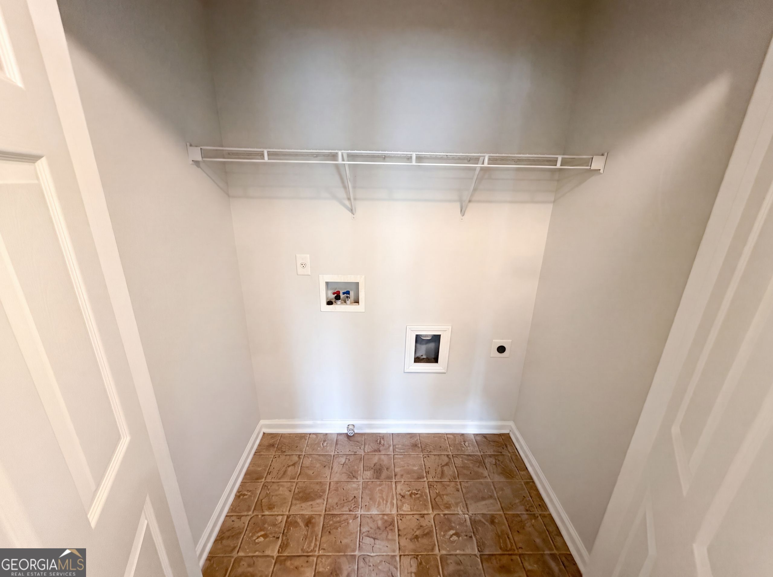 7553 Rutgers Circle Property Photo 15