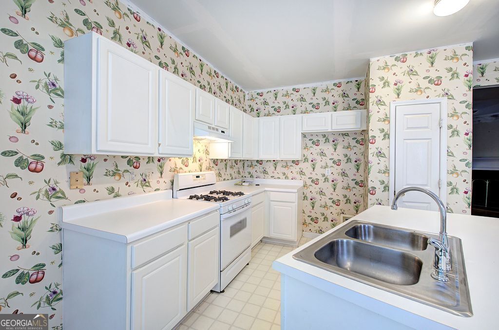 4144 Spring Cove Drive Property Photo 10