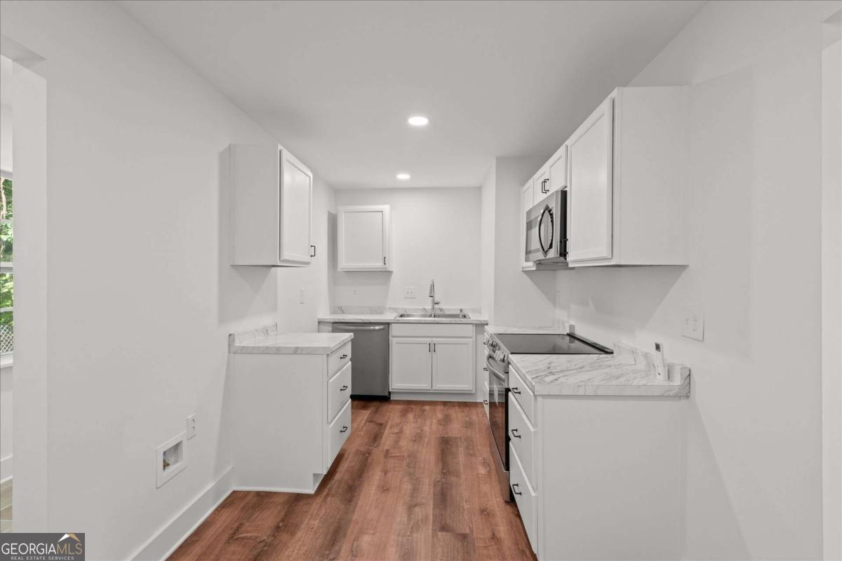 317 Bledsoe Street Property Photo 12