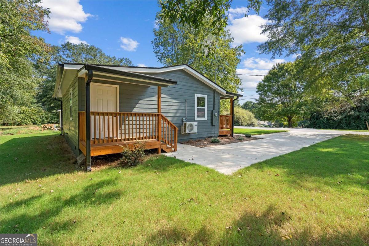 317 Bledsoe Street Property Photo 24