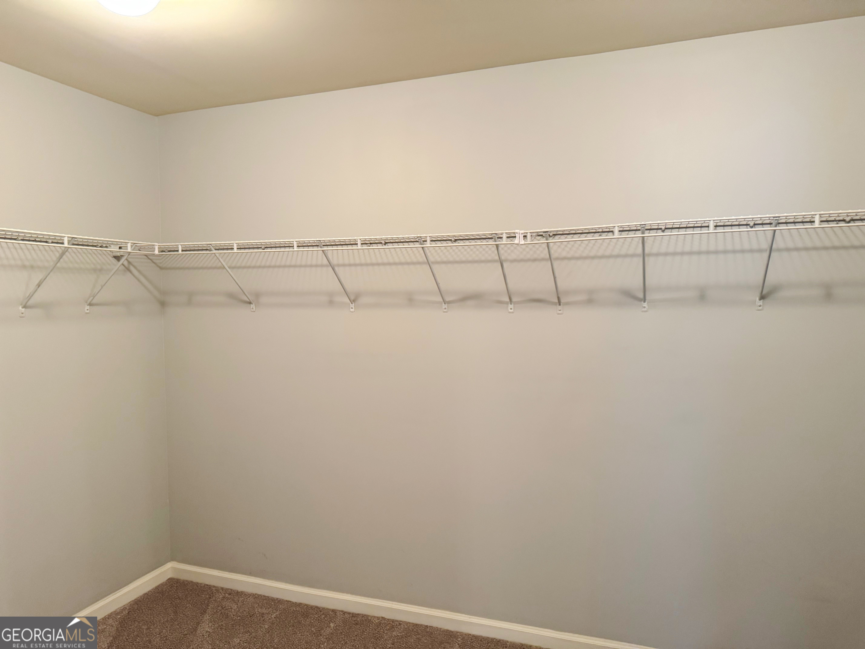 2337 Braelin Loop Property Photo 13