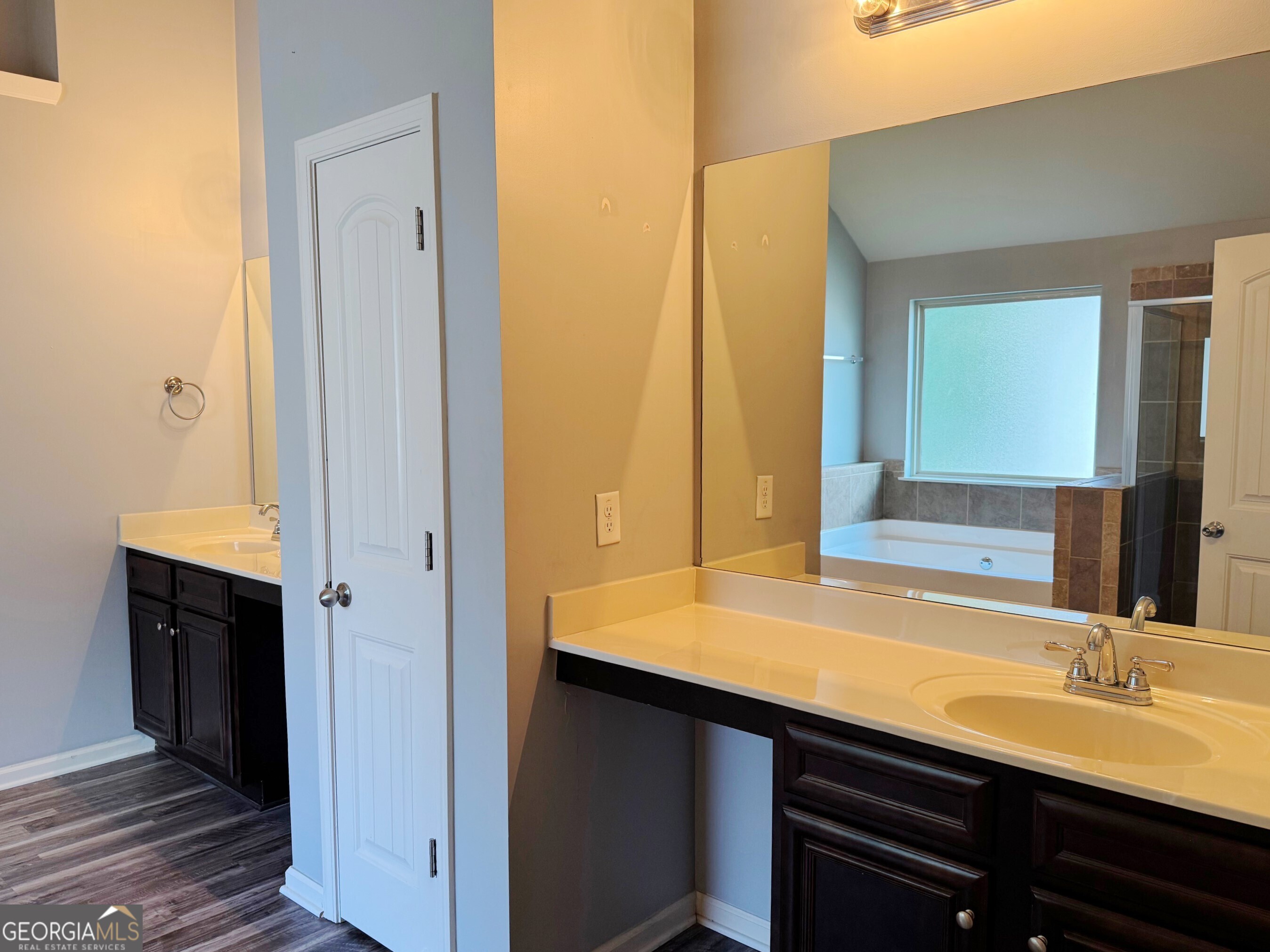 2337 Braelin Loop Property Photo 14