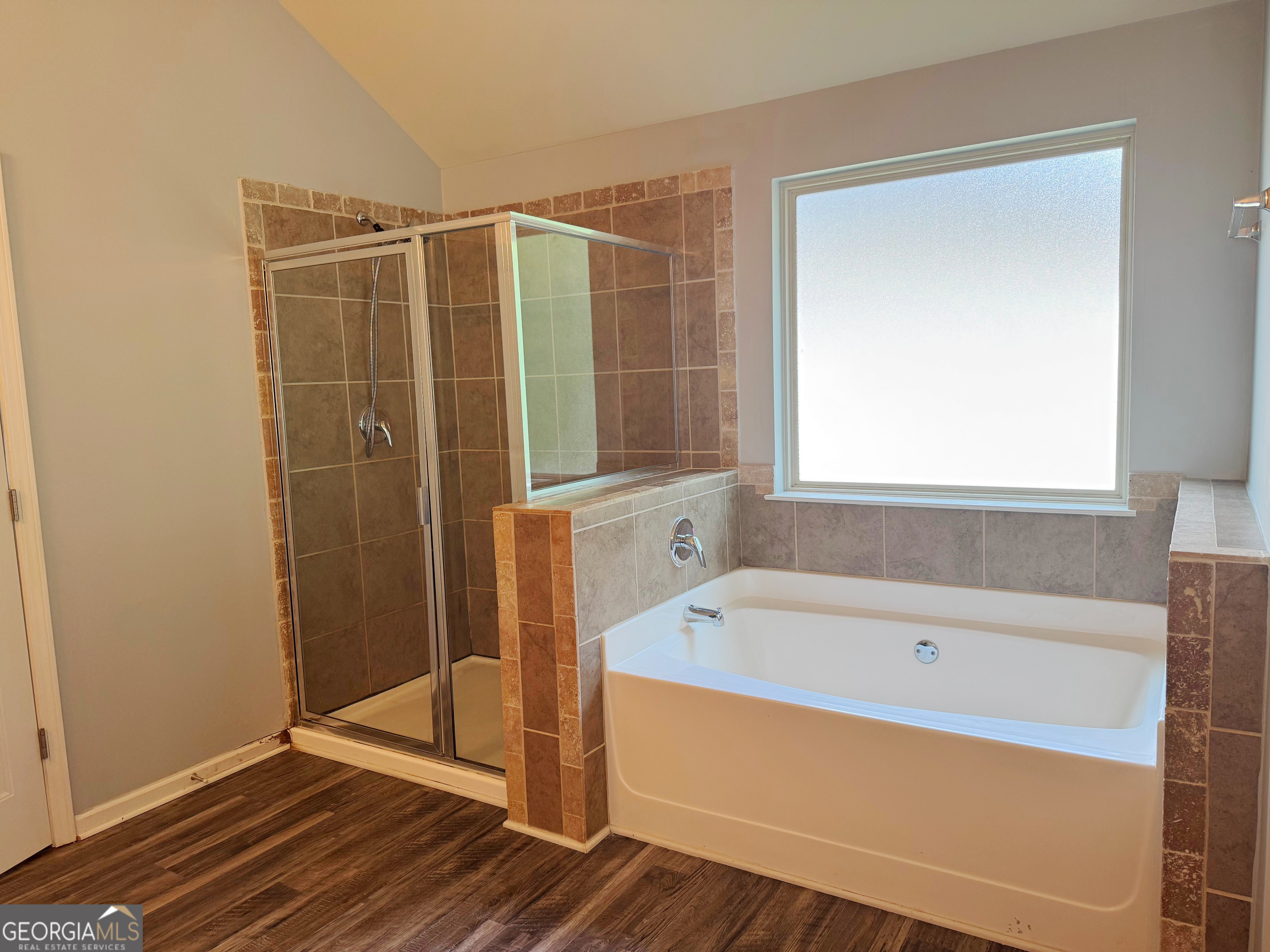 2337 Braelin Loop Property Photo 15