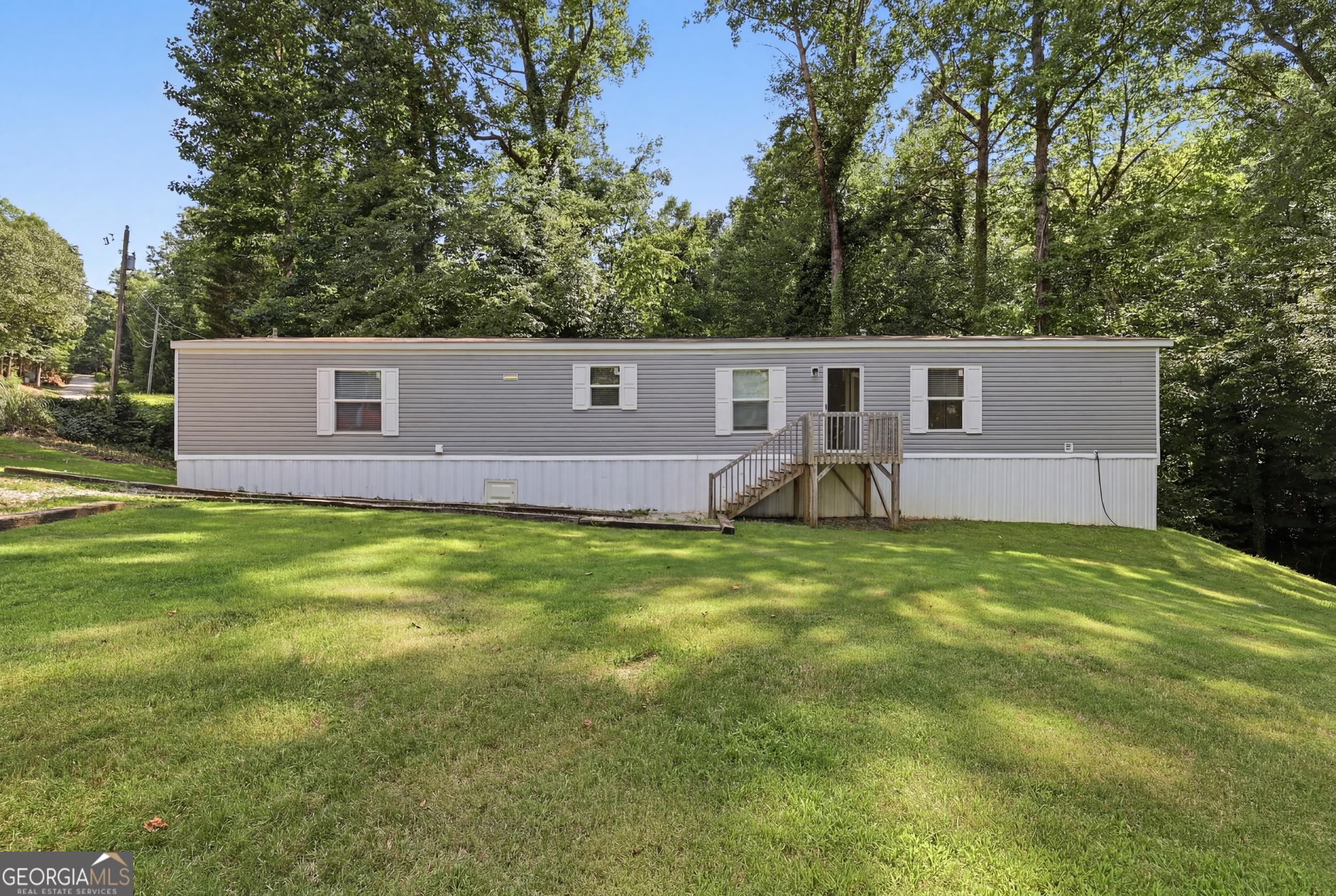 739 Ridgeview Drive Property Photo 2