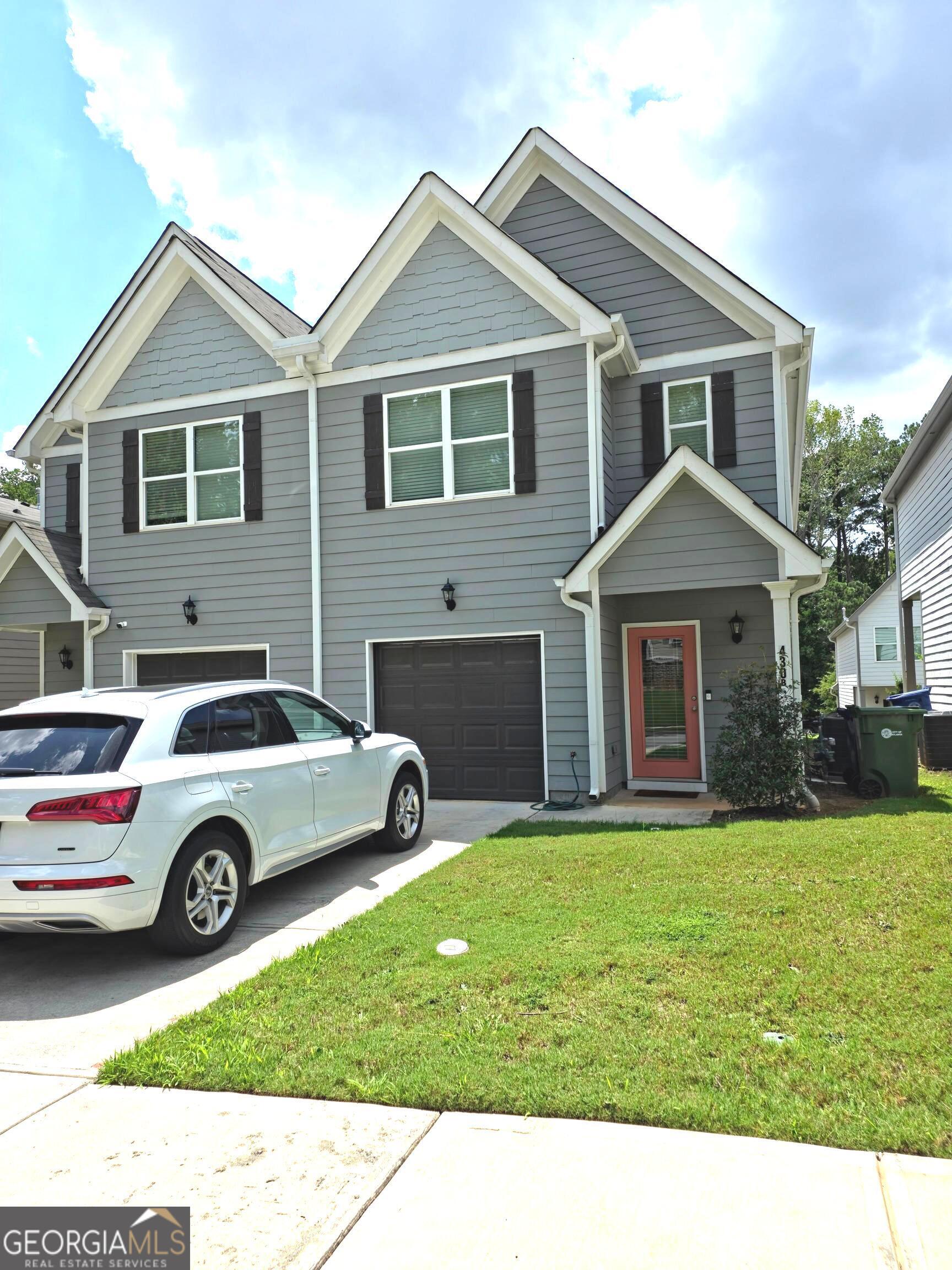 430 Village Creek Drive # B Property Photo 1